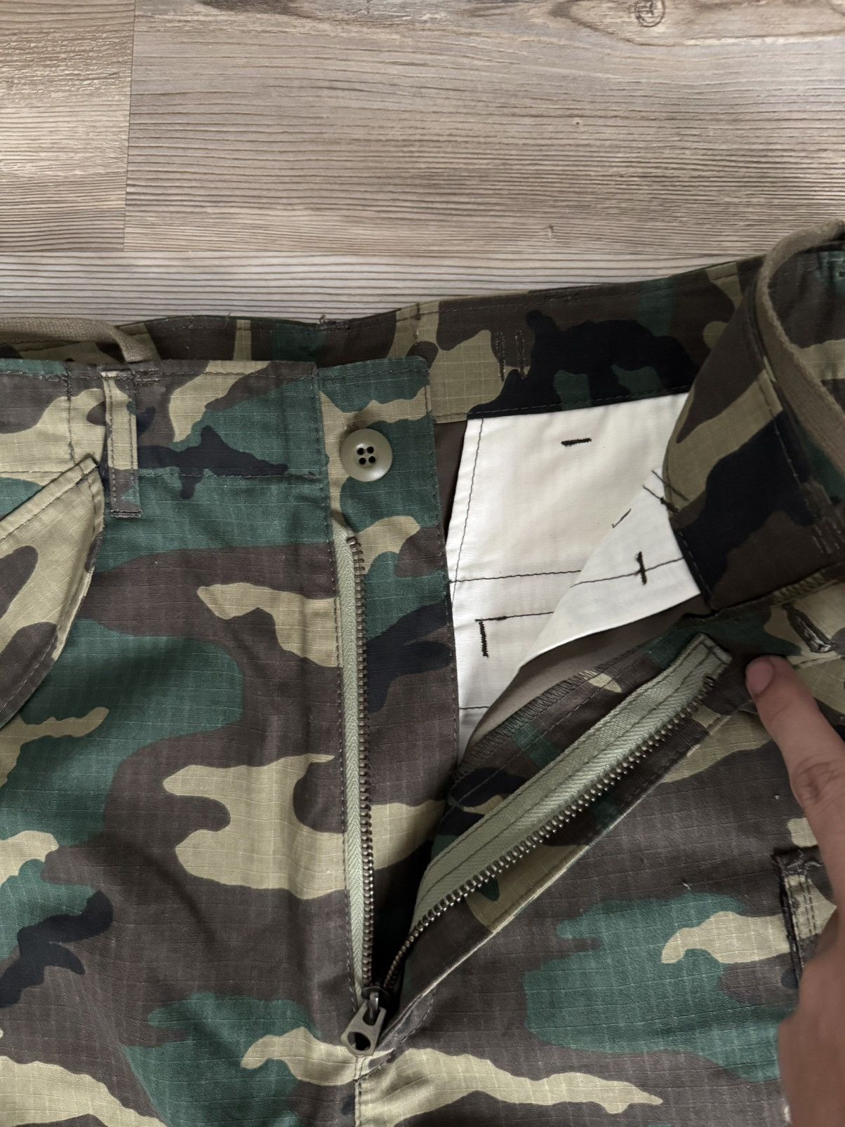 Junya Watanabe Junya Watanabe COMME des GARÇONS Camo Shorts Size US 28 / EU 44 - 4 Thumbnail