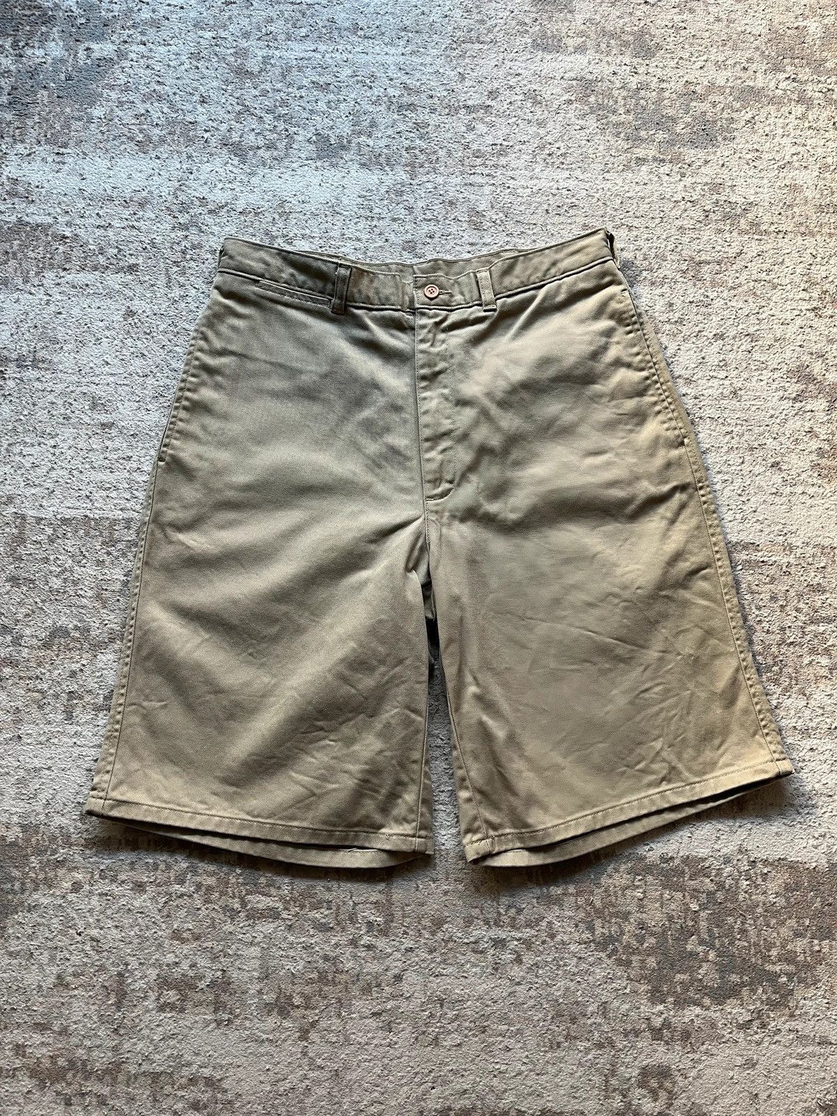 Carhartt OG Carhartt Vintage 1996 Chinos Shorts Sz W 33 Size US 33 - 1 Thumbnail