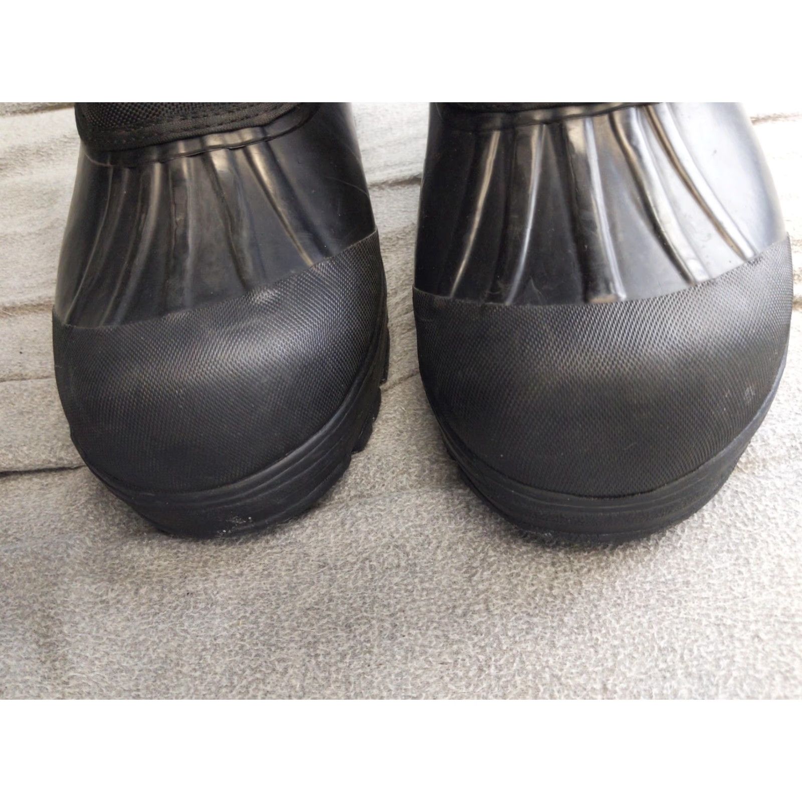 Vintage VINTAGE? No. RedHead Mens Snow Boot 9 Black Synthetic Insulated Thinsulate Winter Outdoor 42 9 Mens Boots Black Snow Boot Size US 9 / EU 42 - 5 Thumbnail