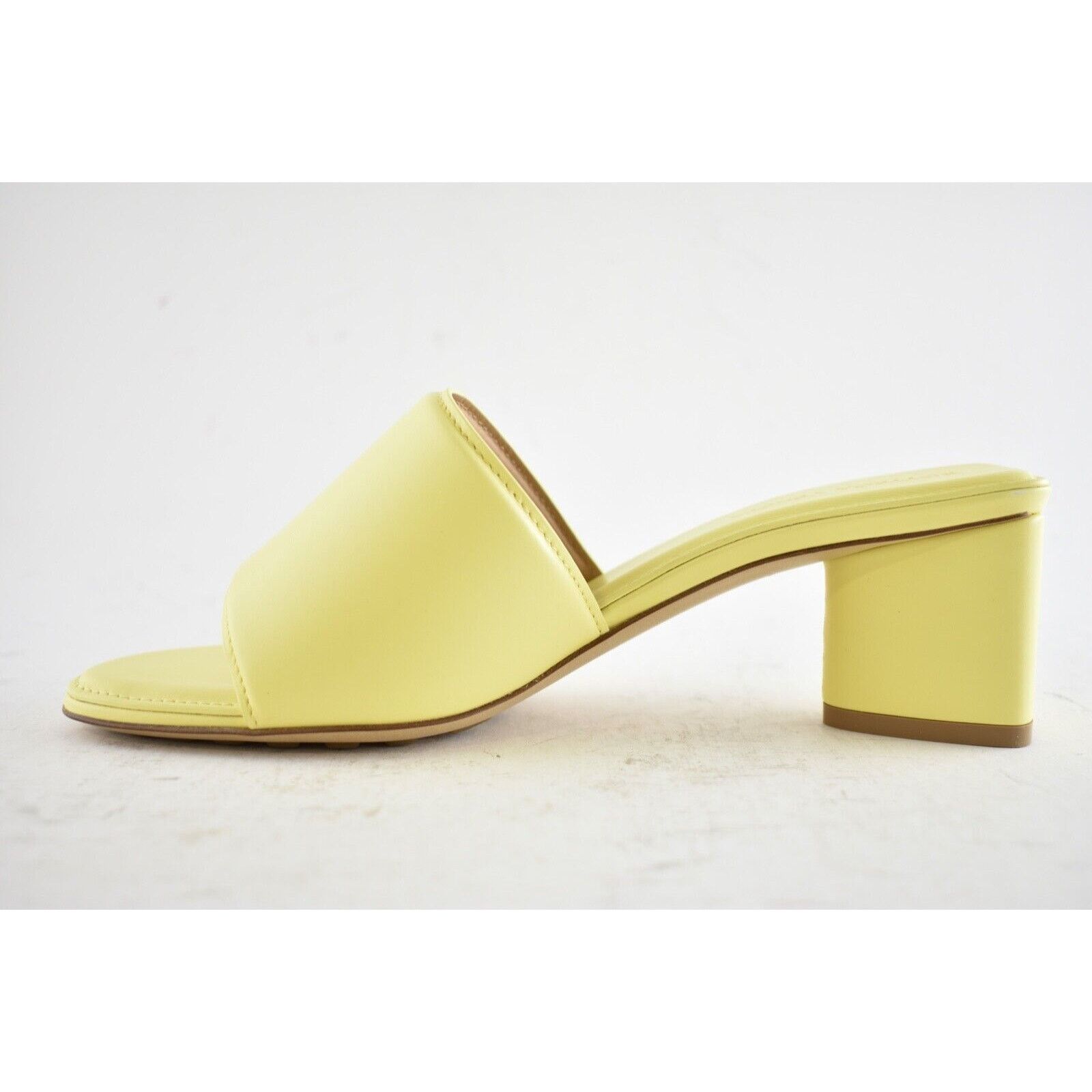 Bottega Veneta Bottega Veneta Band Lemonade Yellow Leather Sandal Size US 8.5 / IT 38.5 - 9 Thumbnail