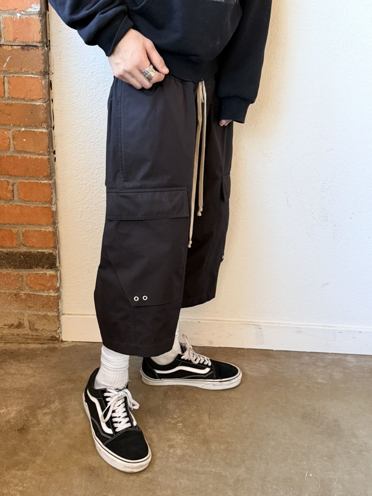 Rick Owens Rick Owens Drop Crotch Shorts Size US 32 / EU 48 - 2 Thumbnail