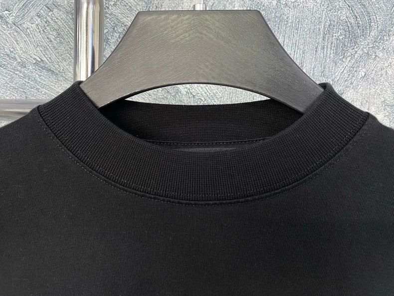Balenciaga Balenciaga Black round neck short sleeve Size US M / EU 48-50 / 2 - 4 Thumbnail