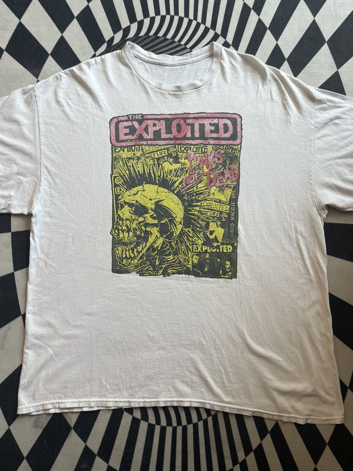 Band Tees Vintage THE EXPLOITED Punk’s Not Dead 00’s Tshirt Size US XXL / EU 58 / 5 - 3 Thumbnail