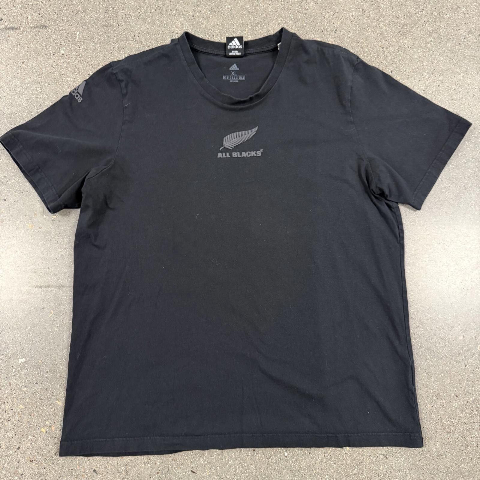 Adidas Original Adidas All Blacks T-Shirt XL w/ Black Tag Size US L / EU 52-54 / 3 - 1 Thumbnail