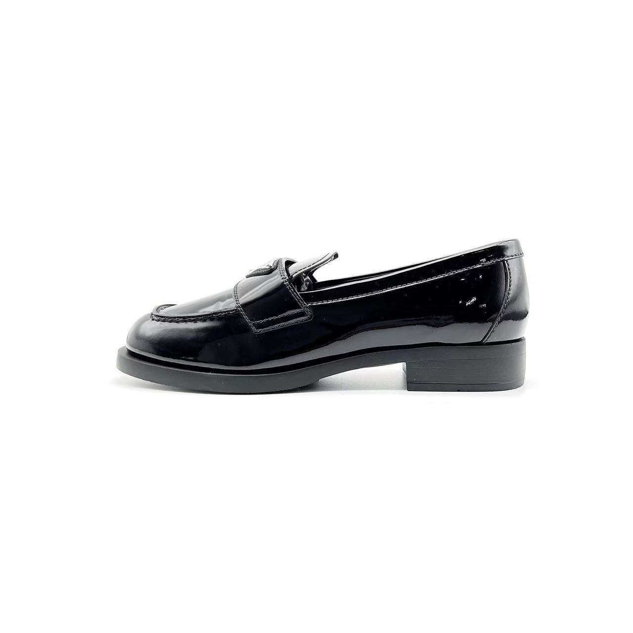 Prada Prada Lacquer Patent Leather Cross Round Toe Loafers Size US 8 / IT 38 - 1 Thumbnail