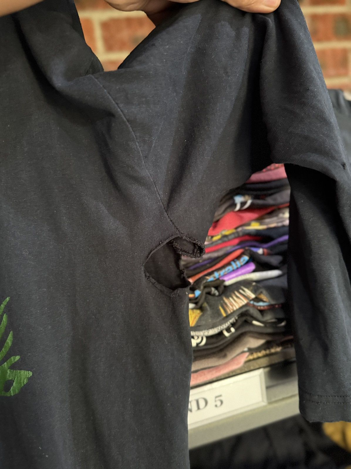 Girl Skateboards Thrashed Vintage 90s Bronze Age Rasta Skateboard Faded Tee Size US XL / EU 56 / 4 - 11 Thumbnail