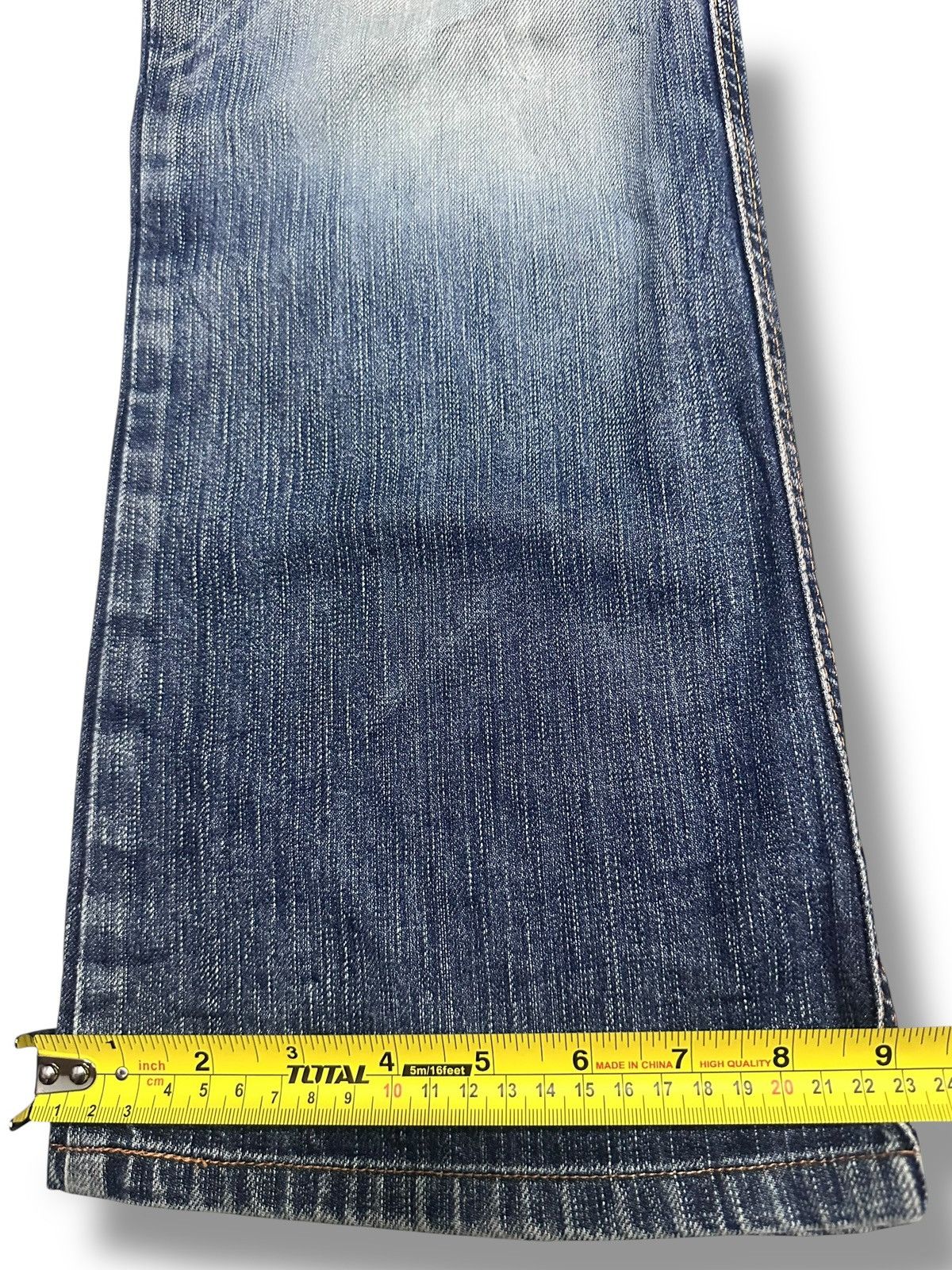 Edwin Vintage Edwin Bluetrip Leather Tag Wideleg Style Faded Wash Size US 33 - 15 Thumbnail