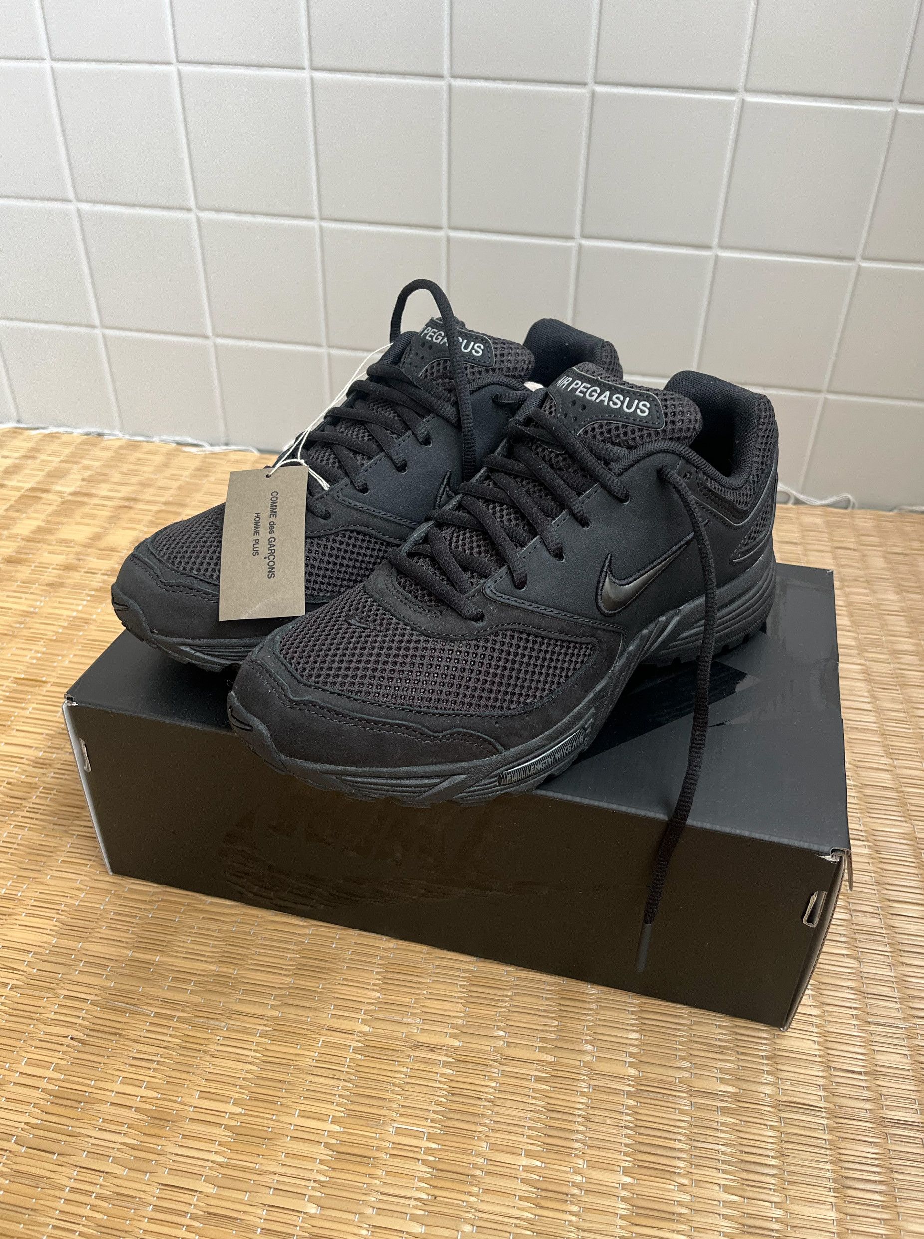 Comme des Garcons × Nike Nike x Comme des Garçons Air Pegasus 2005 Homme Plus Size US 7.5 / EU 40-41 - 1 Thumbnail
