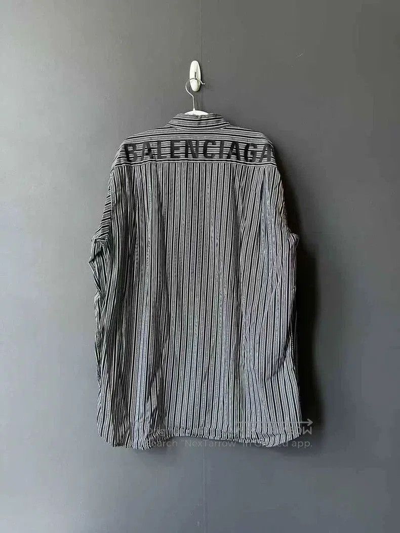 Balenciaga Balenciaga Striped Button-Up Shirt. Size US XXS / EU 40 - 2 Thumbnail