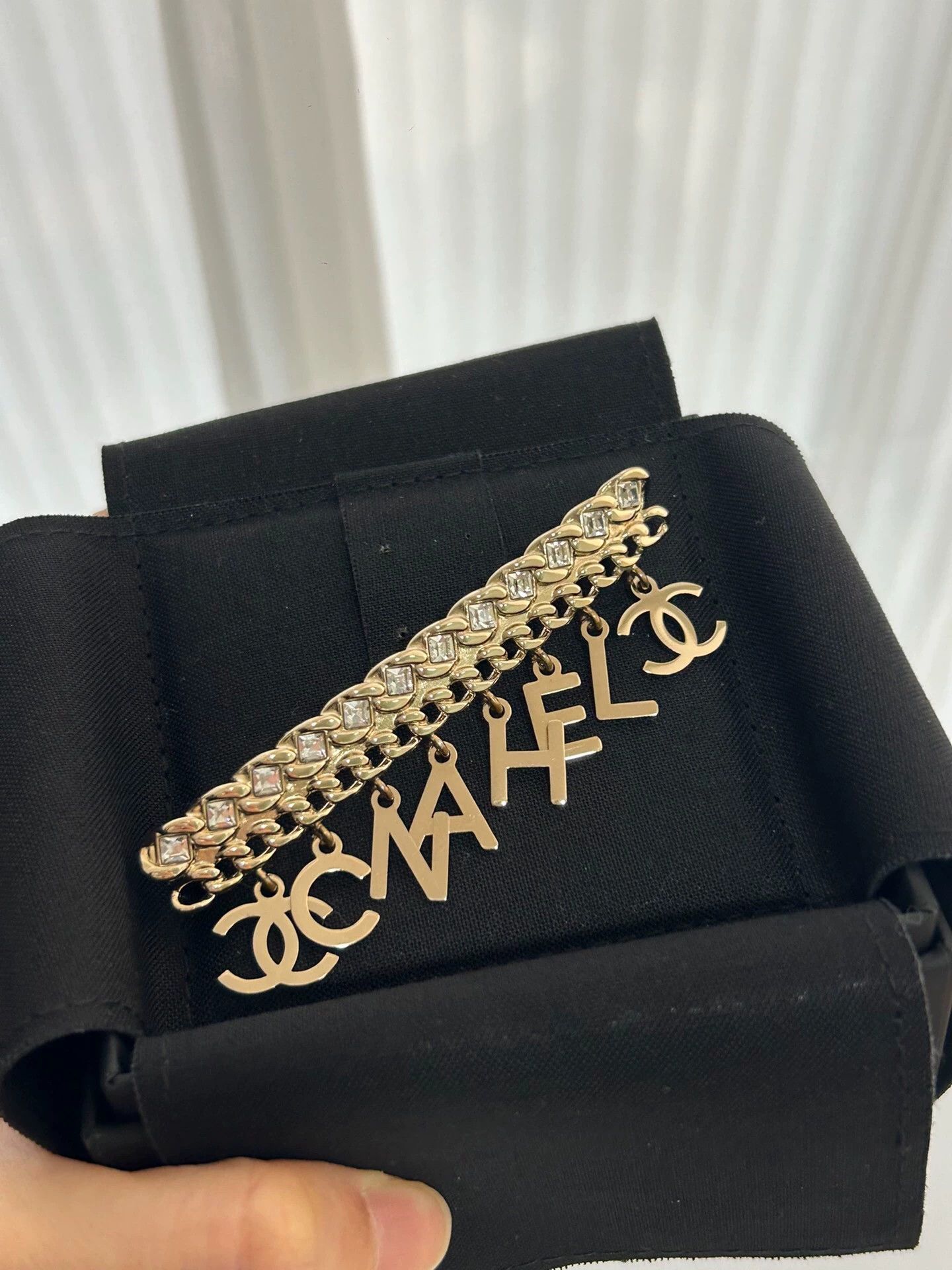 Chanel CHANEL Métiers d'Art Crystal Logo Brooch 99 New in Box Size ONE SIZE - 1 Thumbnail