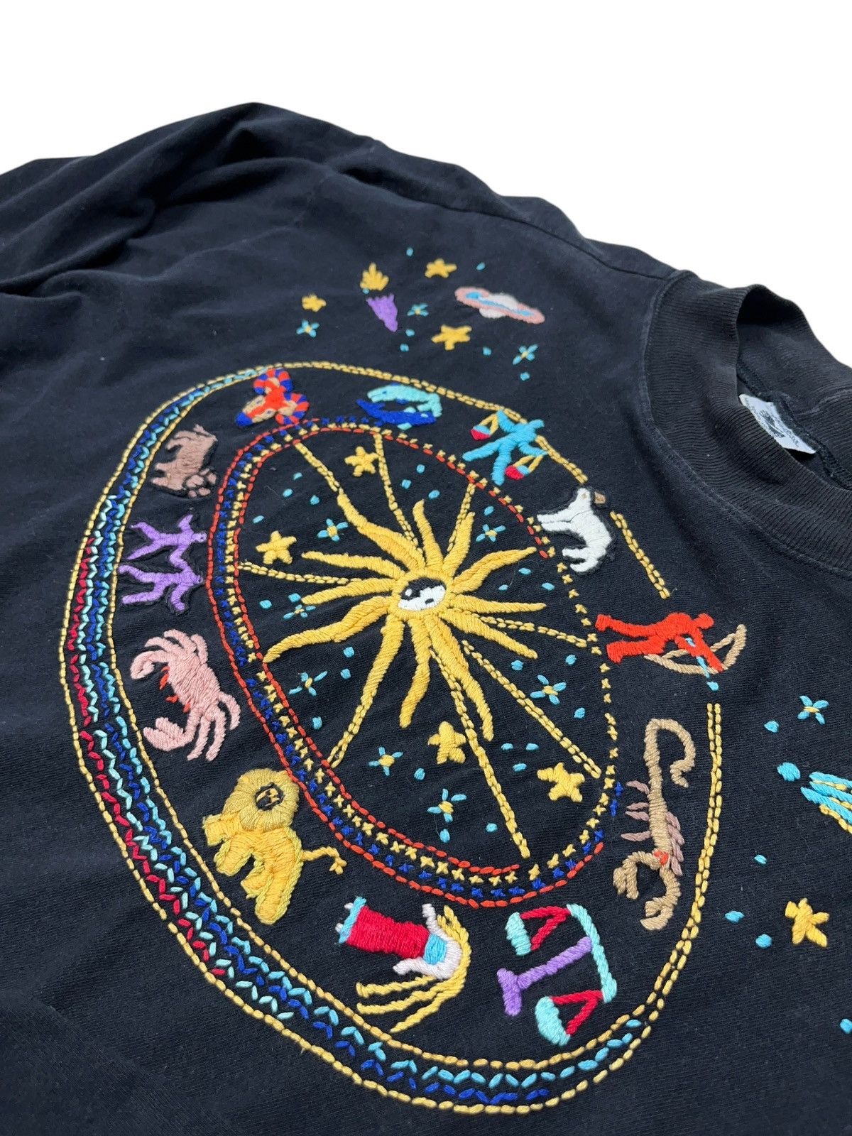 Vintage Vintage Zodiac Signs Horoscope Hand Embroidery Long Sleeve Size US L / EU 52-54 / 3 - 4 Thumbnail