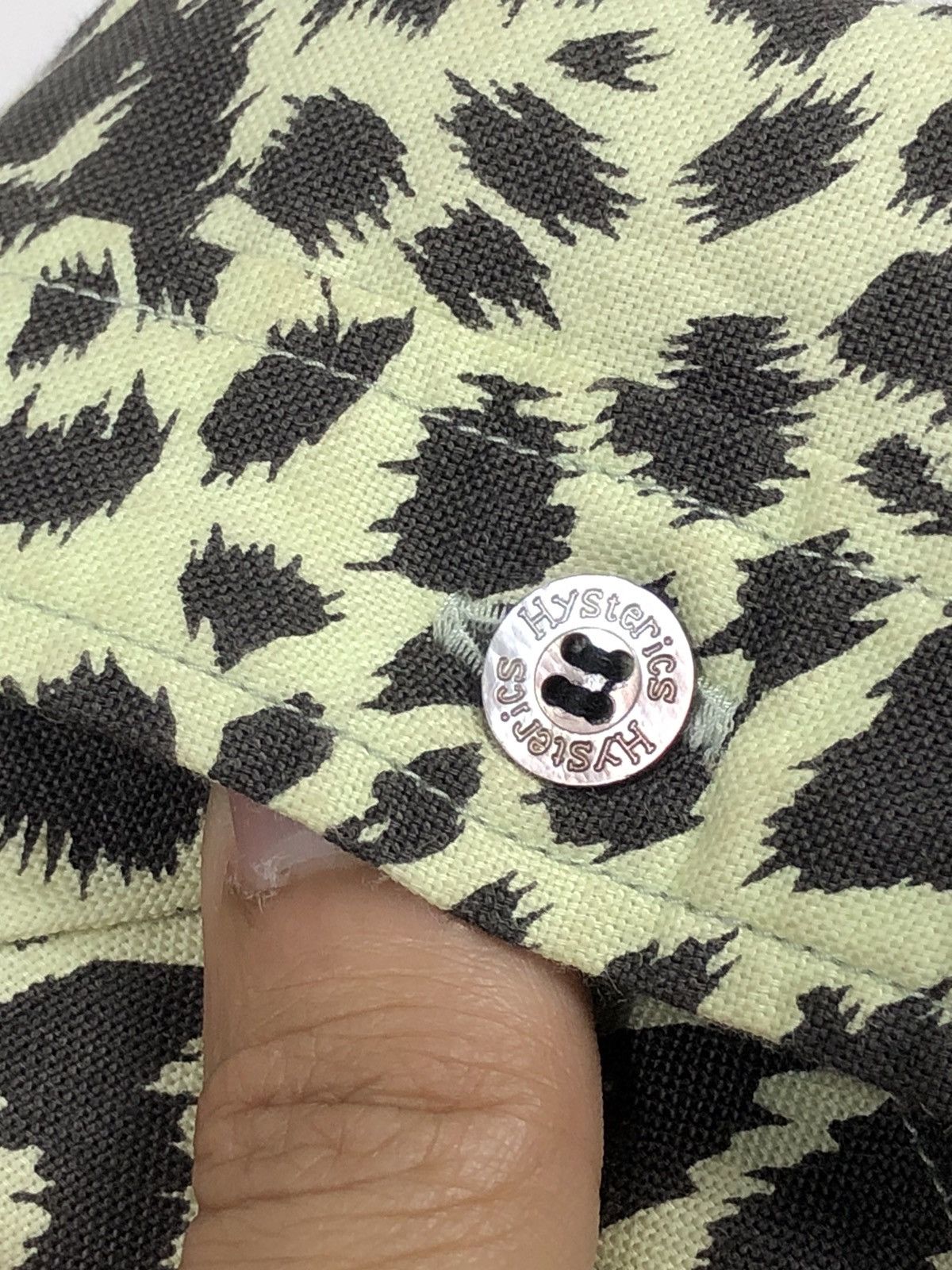 Hysteric Glamour RARE🔥VINTAGE HYSTERIC LEOPARD PRINT BUTTON UPS Size S / US 4 / IT 40 - 8 Thumbnail
