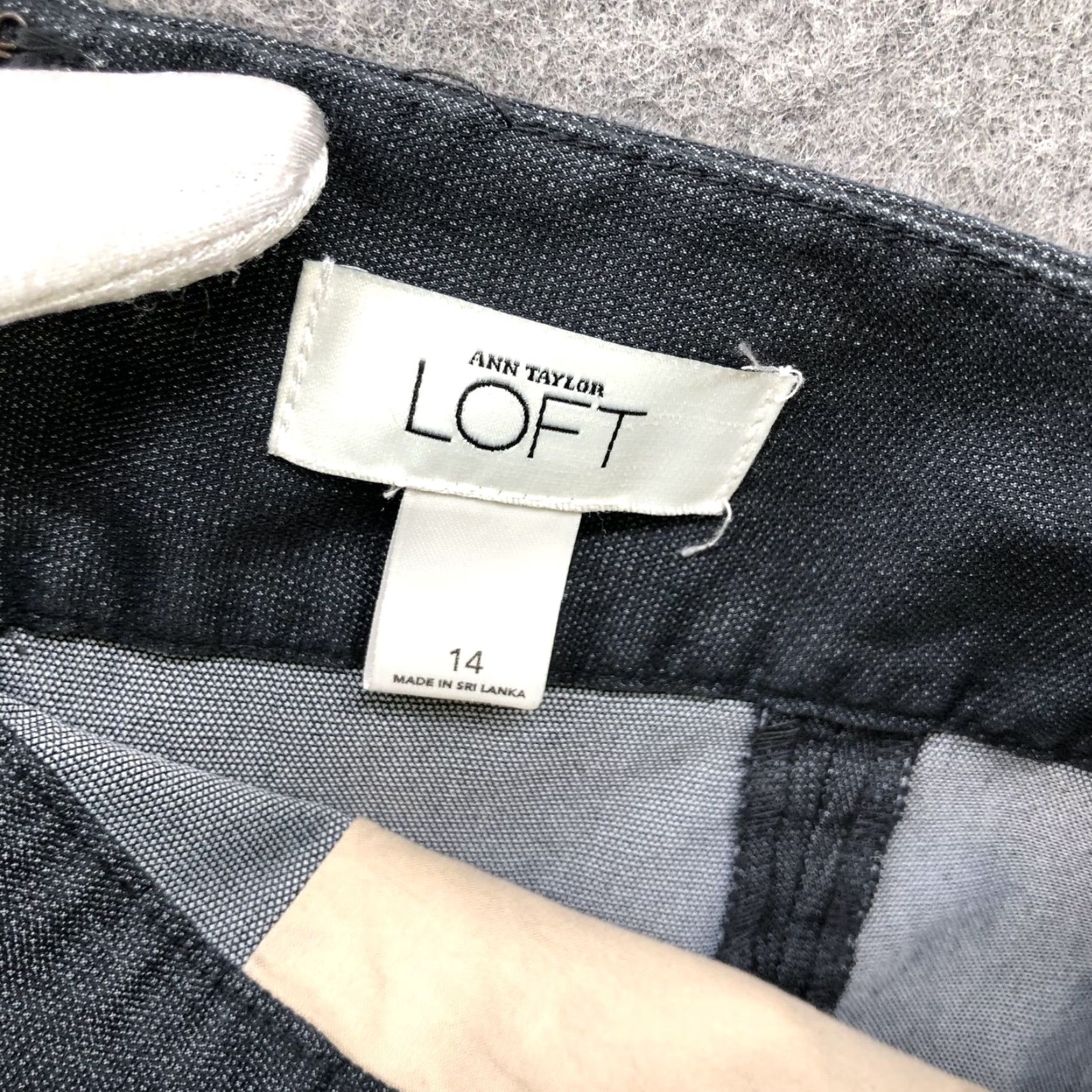 Loft Loft Pencil Skirt Womens Size 14 Gray Pleat Back Skirt Knee Length, Pencil Style, Cotton Blend, Vintage No, Workwear, Formal, Casual, Regular Size 36" / US 14 / IT 50 - 6 Thumbnail