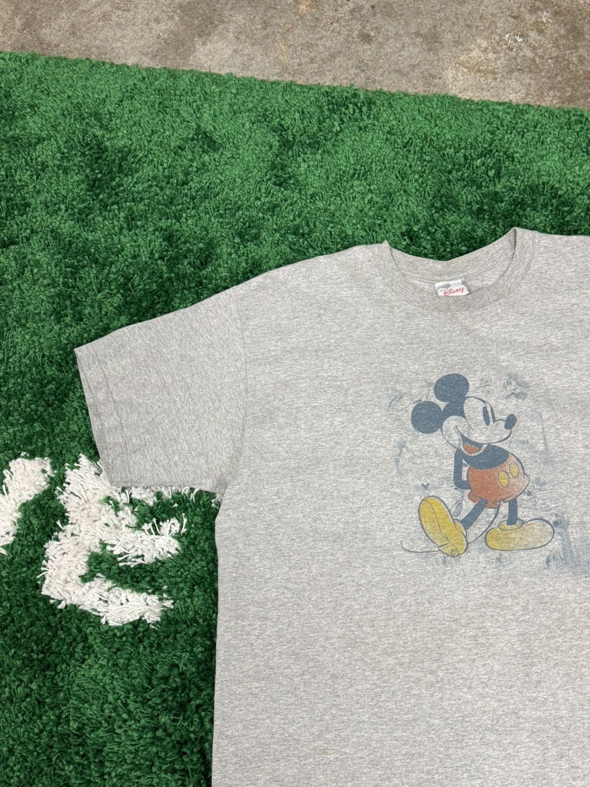 Disney Vintage Y2K 00s Disney Store Mickey Mouse Tee Grey XL Size US XL / EU 56 / 4 - 2 Thumbnail