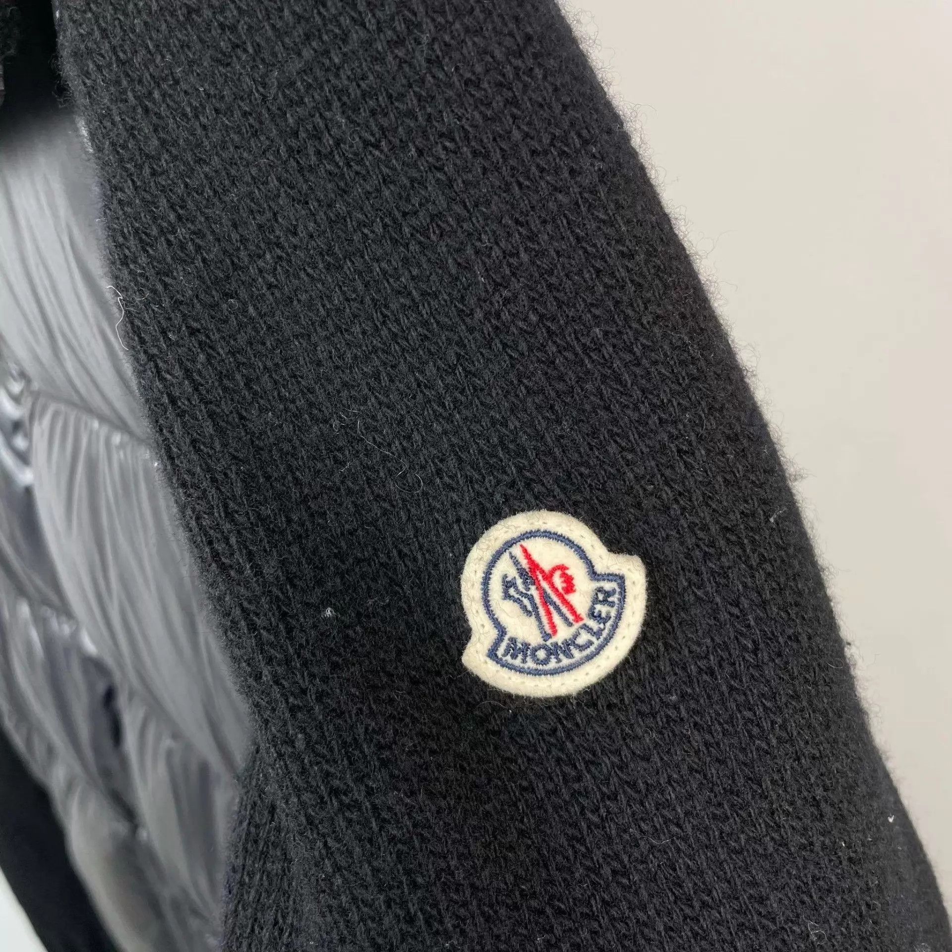 Moncler Moncler color blocked puffer jacket L Size L / US 10 / IT 46 - 3 Thumbnail