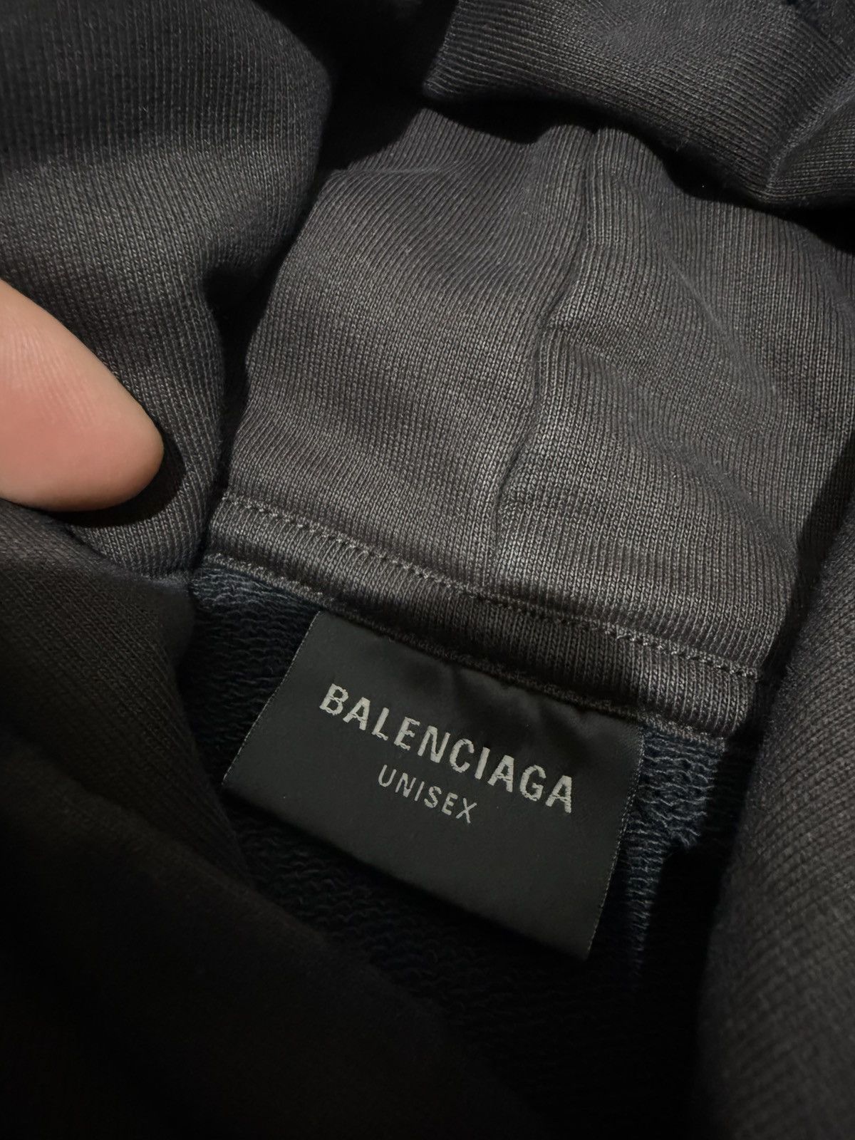 Balenciaga Balenciaga No Logo Hoodie Size US L / EU 52-54 / 3 - 4 Thumbnail