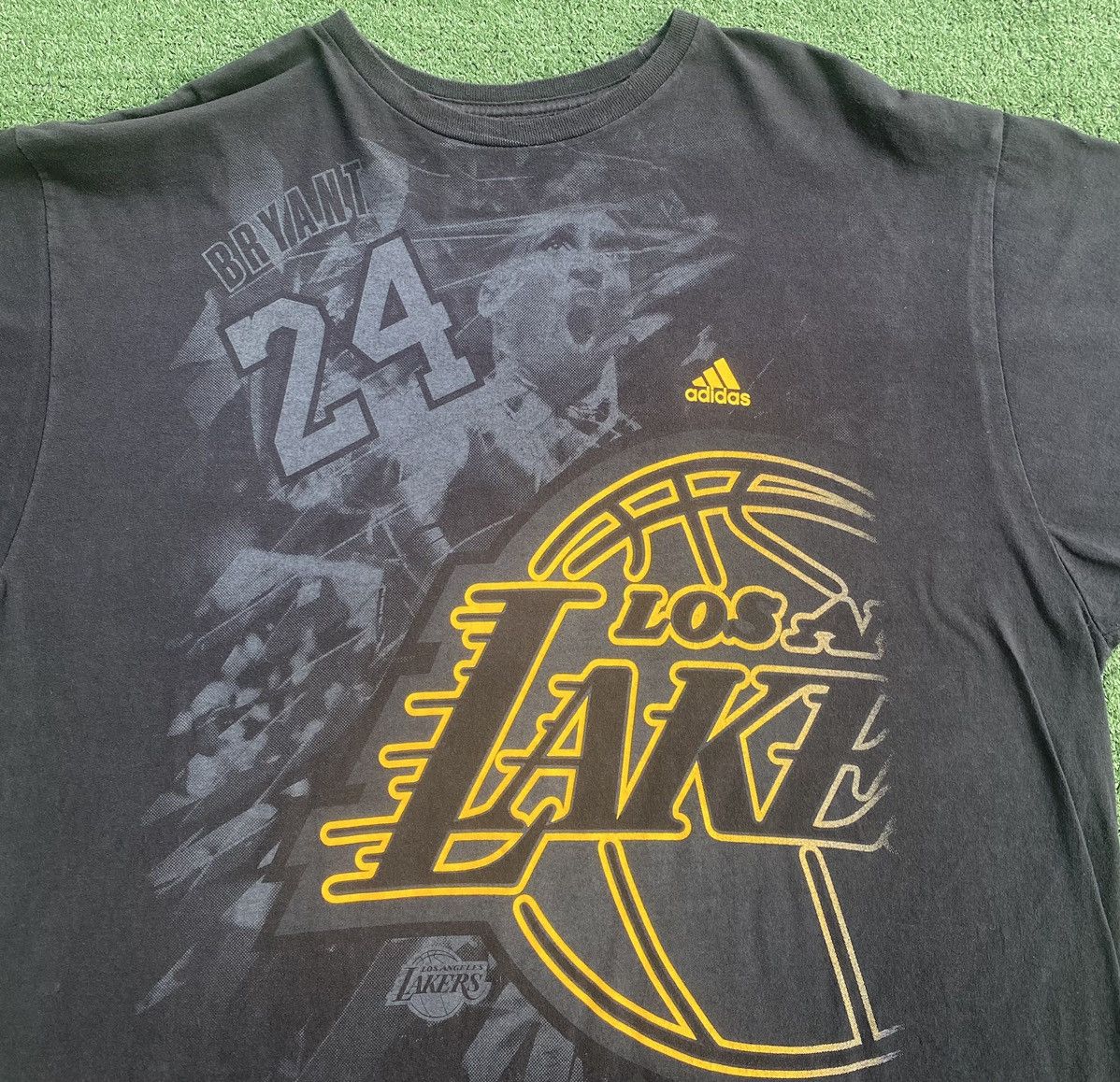 Adidas Rare Adidas 2012 Kobe Bryant Los Angeles Lakers T-Shirt XL Size US XL / EU 56 / 4 - 4 Thumbnail