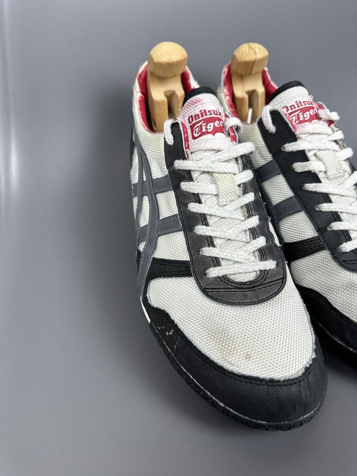 Asics × Vintage Mens Vintage ASICS onitsuka tiger low top sneakers rare y2k Size US 9 / EU 42 - 10 Thumbnail