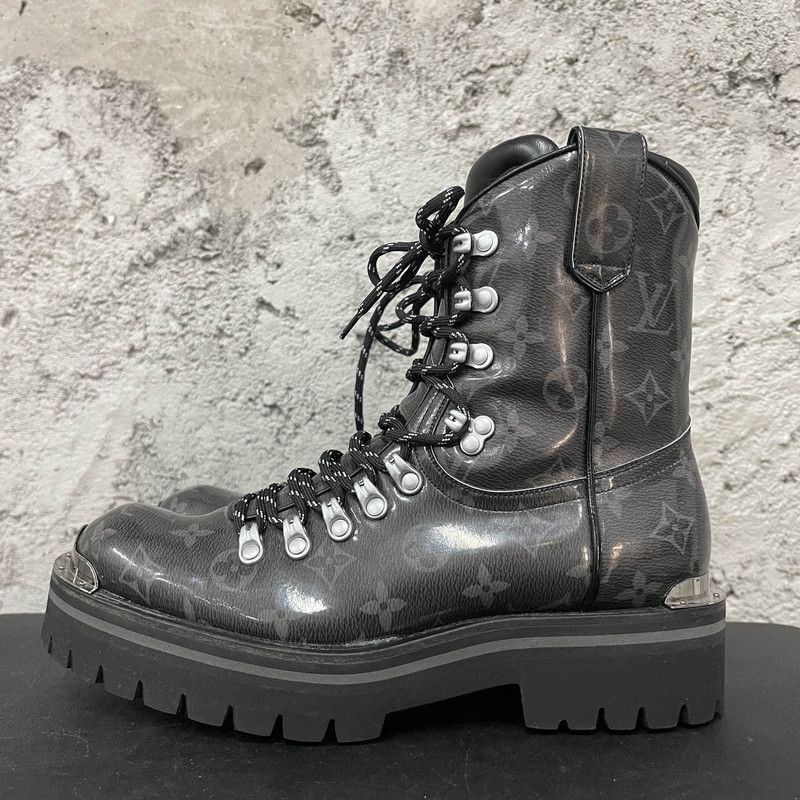 Louis Vuitton Black Short Martin Boots for Men 0079