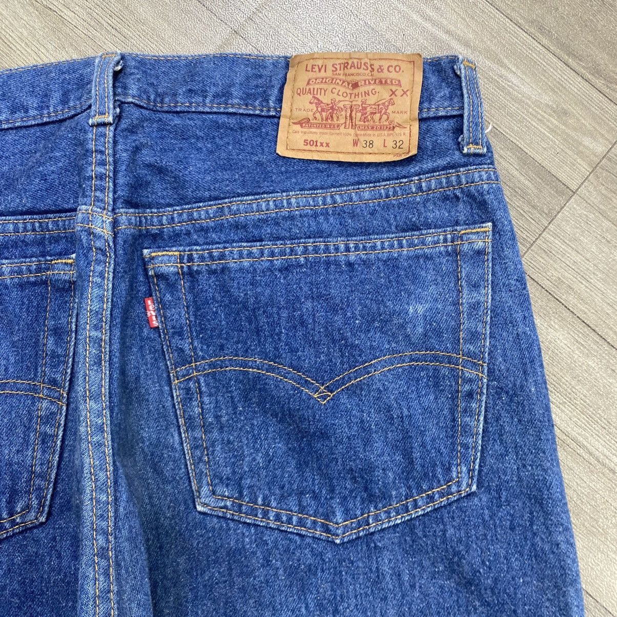 Levi's Vintage Clothing 🇺🇸1990s Vintage Levis 501XX 38x32 Straight Leg Faded Jeans Size US 38 / EU 54 - 18 Thumbnail