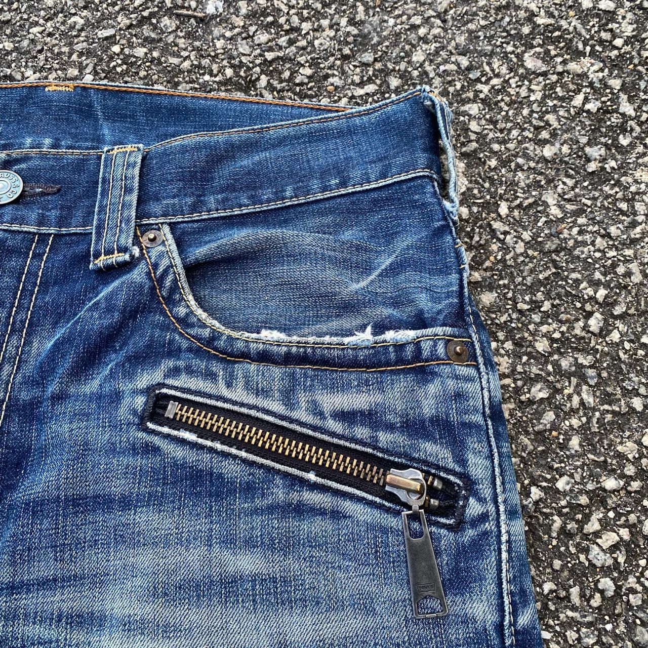 Levi's Vintage Levis Distressed Denim Kurt Cobain Style Size US 32 / EU 48 - 11 Thumbnail