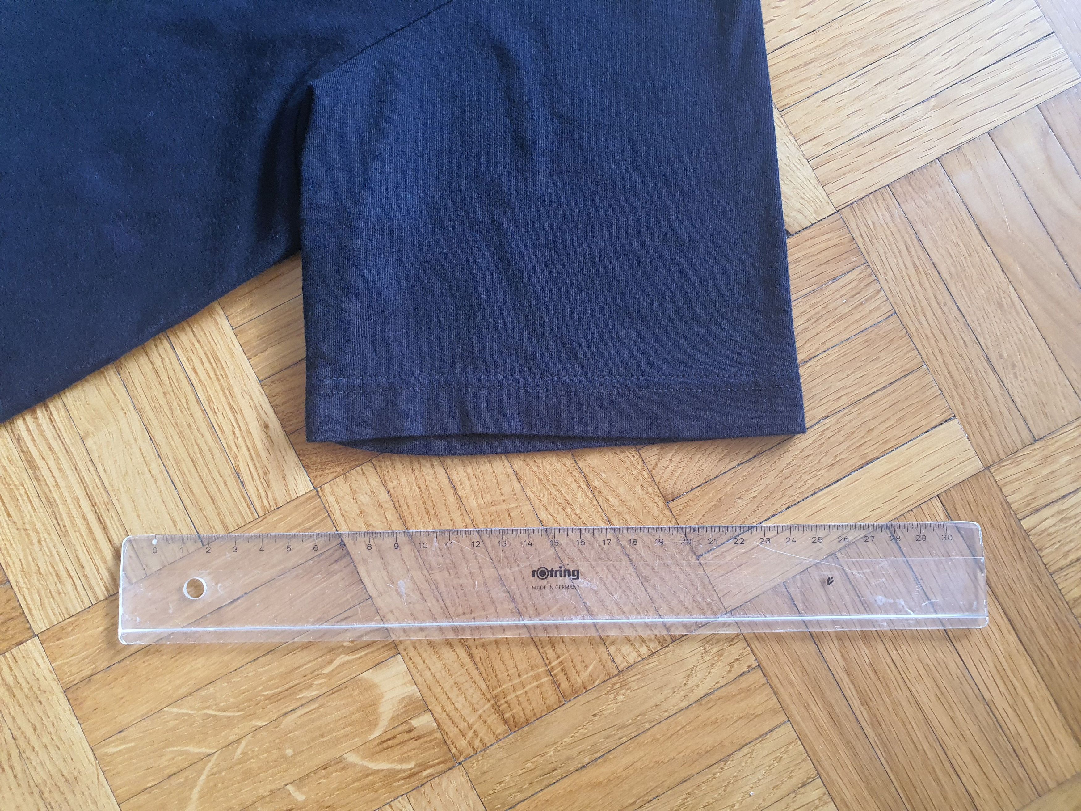 Uniqlo UT UNIQLO x MARVEL - Graphic T-Shirt - Black Panther Size US M / EU 48-50 / 2 - 8 Thumbnail