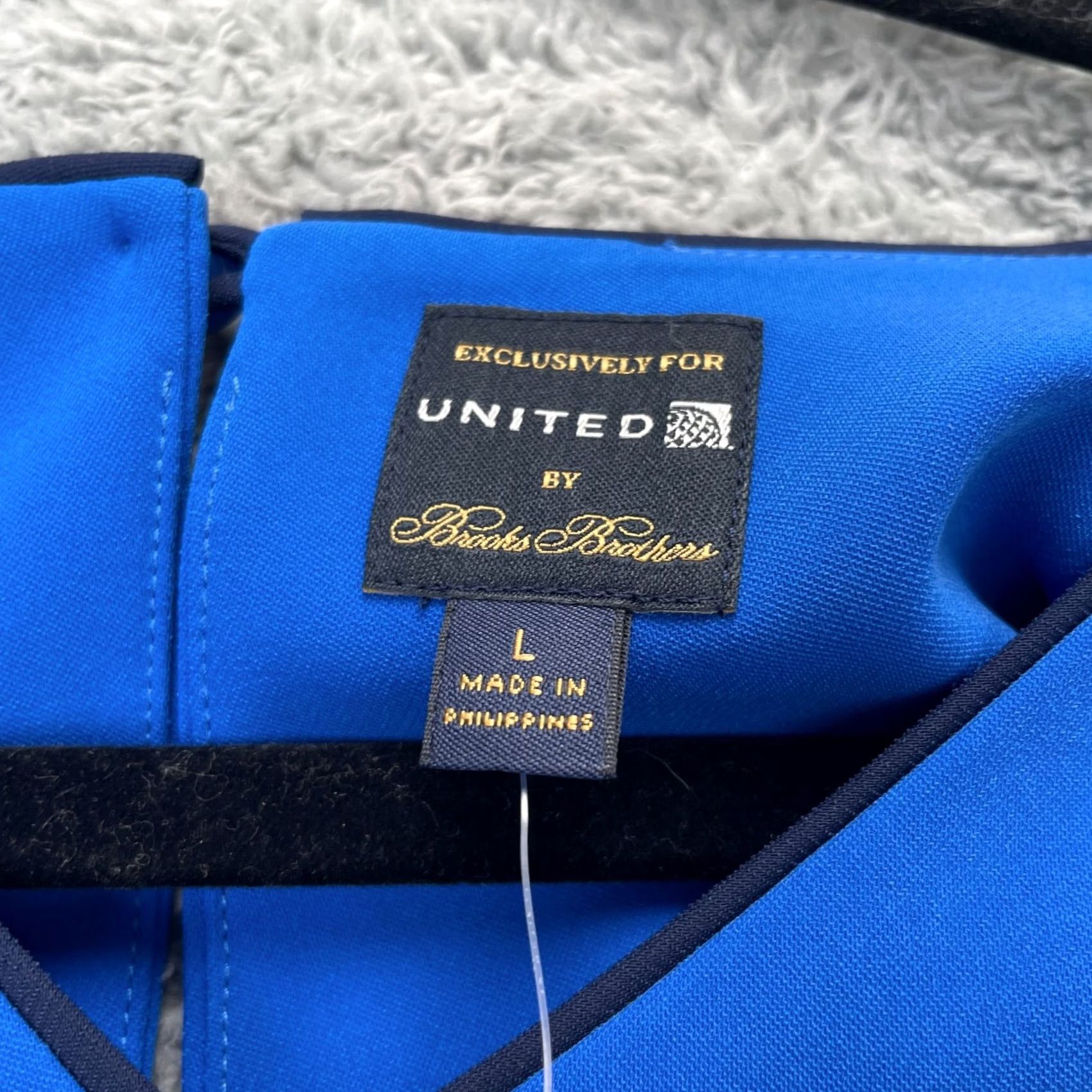 Brooks Brothers Brooks Brothers Top Womens Large Blue United Airlines Flight Attendant Employee Short Sleeve VINTAGE? Size L / US 10 / IT 46 - 3 Thumbnail