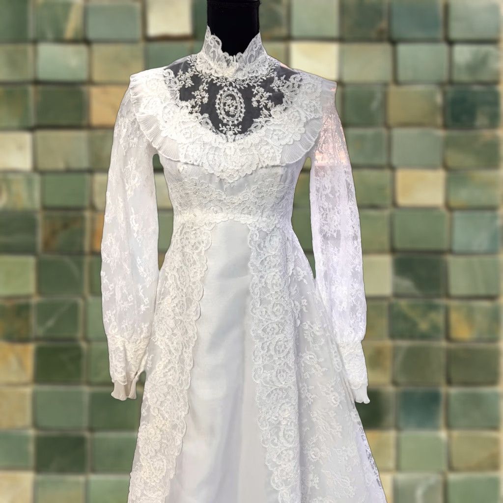 Vintage VINTAGE Union Made White Lace Victorian Boho High Neck Wedding Dress 60s 70s 8 Size ONE SIZE - 1 Thumbnail