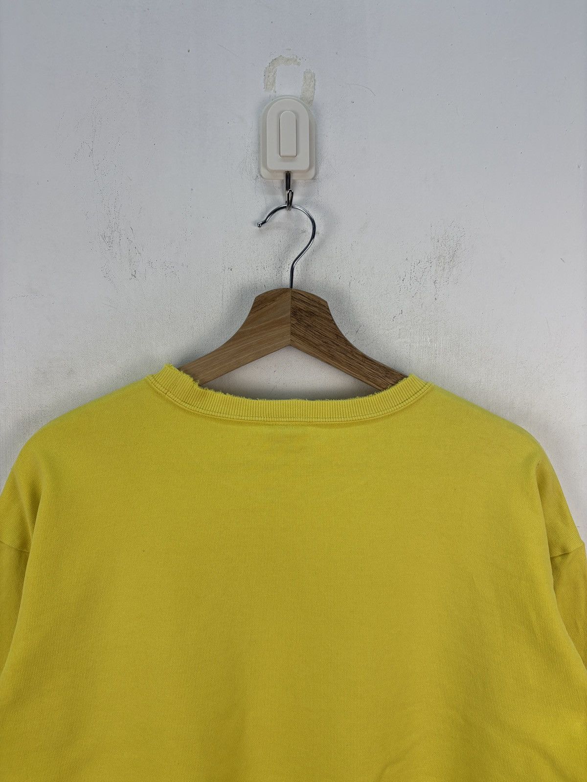 Nike Vintage Distressed Nike Frisbee Sport Long Sleeve Yellow Size US L / EU 52-54 / 3 - 5 Thumbnail