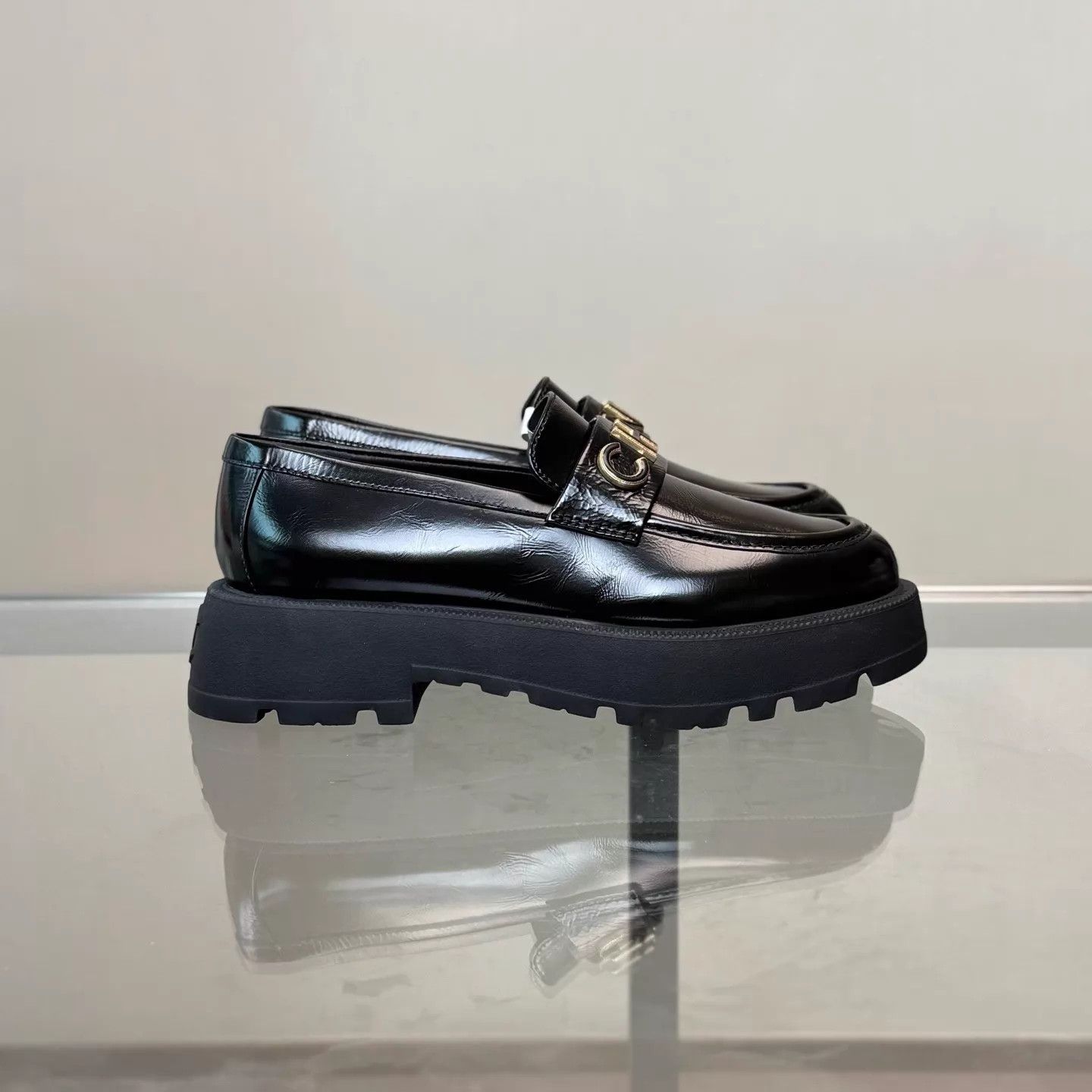 Chanel CHANEL 24B Logo Platform Loafer Women's 38.5 New With Box Size US 8 / IT 38 - 4 Thumbnail