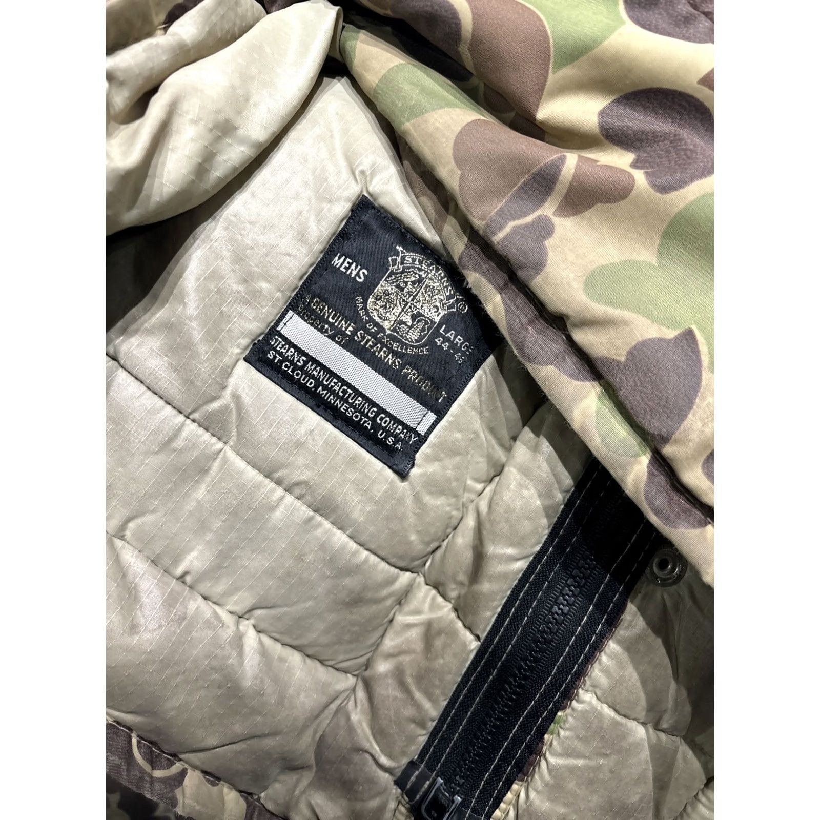 Vintage VINTAGE Stearns Puffer Camouflage Jacket Coat Mens Large Green USA Parka Puffer Jacket Coat Snaps Zip Pockets Winter Casual Workwear Size US L / EU 52-54 / 3 - 4 Thumbnail