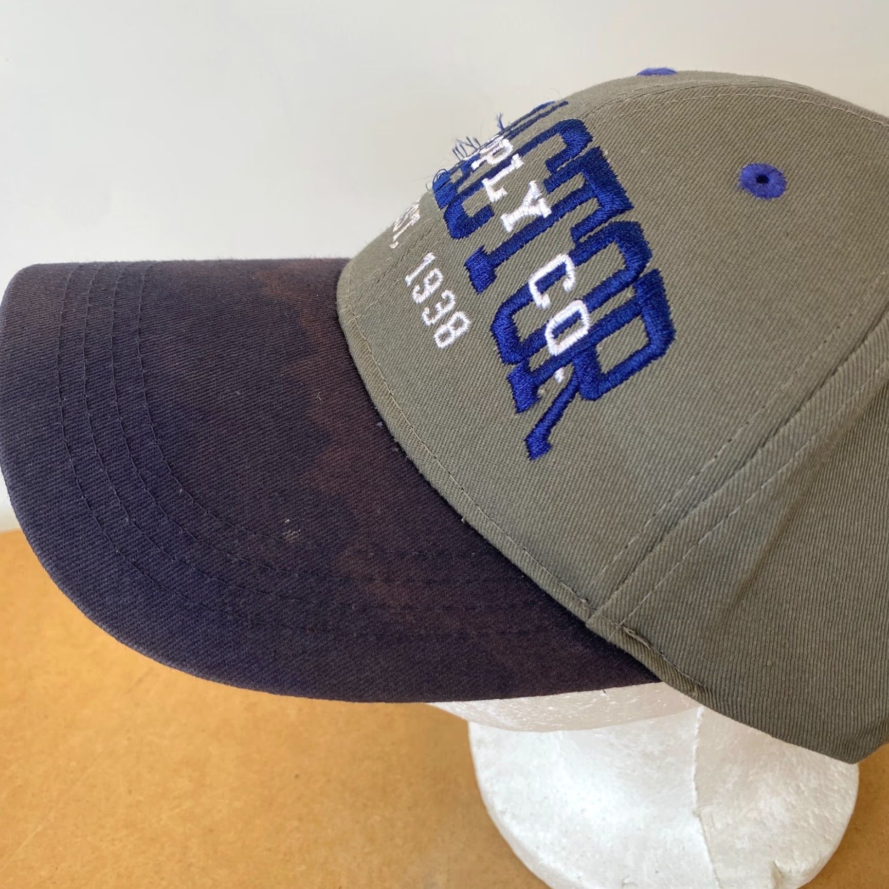 Vintage VINTAGE Tractor Supply Co Strapback Dad Hat Spellout University Gray Blue Adjustable Unisex Adults Baseball Cap Mens Size ONE SIZE - 8 Thumbnail