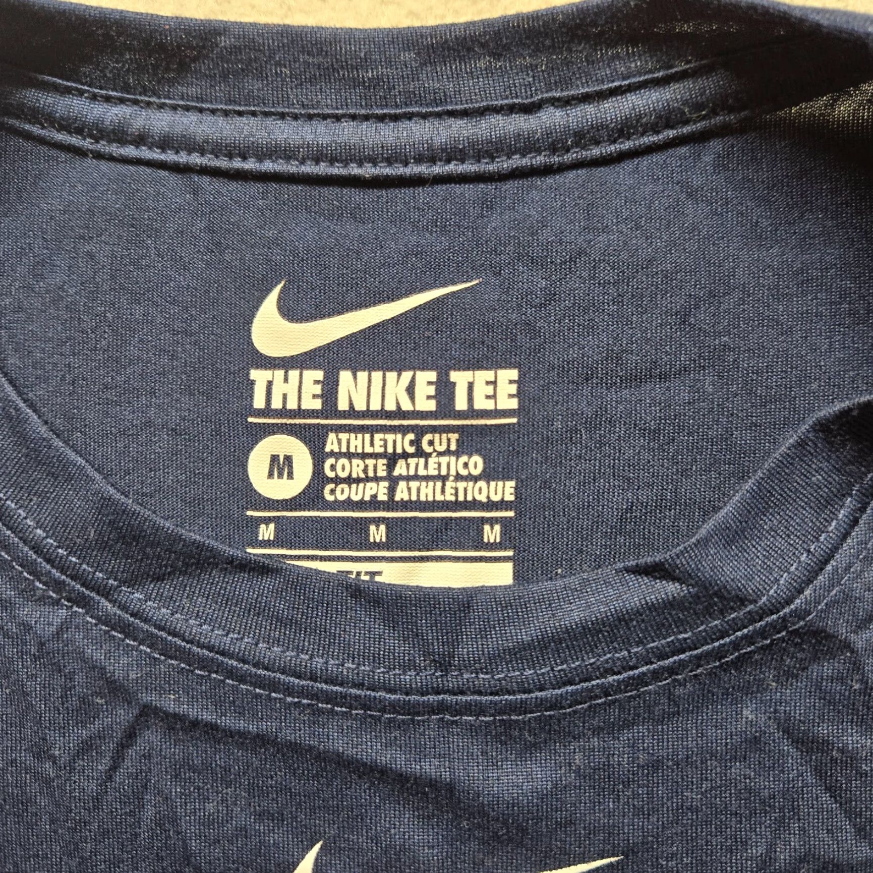Nike Nike Shirt UVA Blue Swoosh Golf Virginia Cavaliers Adult Women M Blue Nike Shirt UVA Virginia Cavaliers Adult Women M Blue Swoosh Golf College Sports Size M / US 6-8 / IT 42-44 - 3 Thumbnail