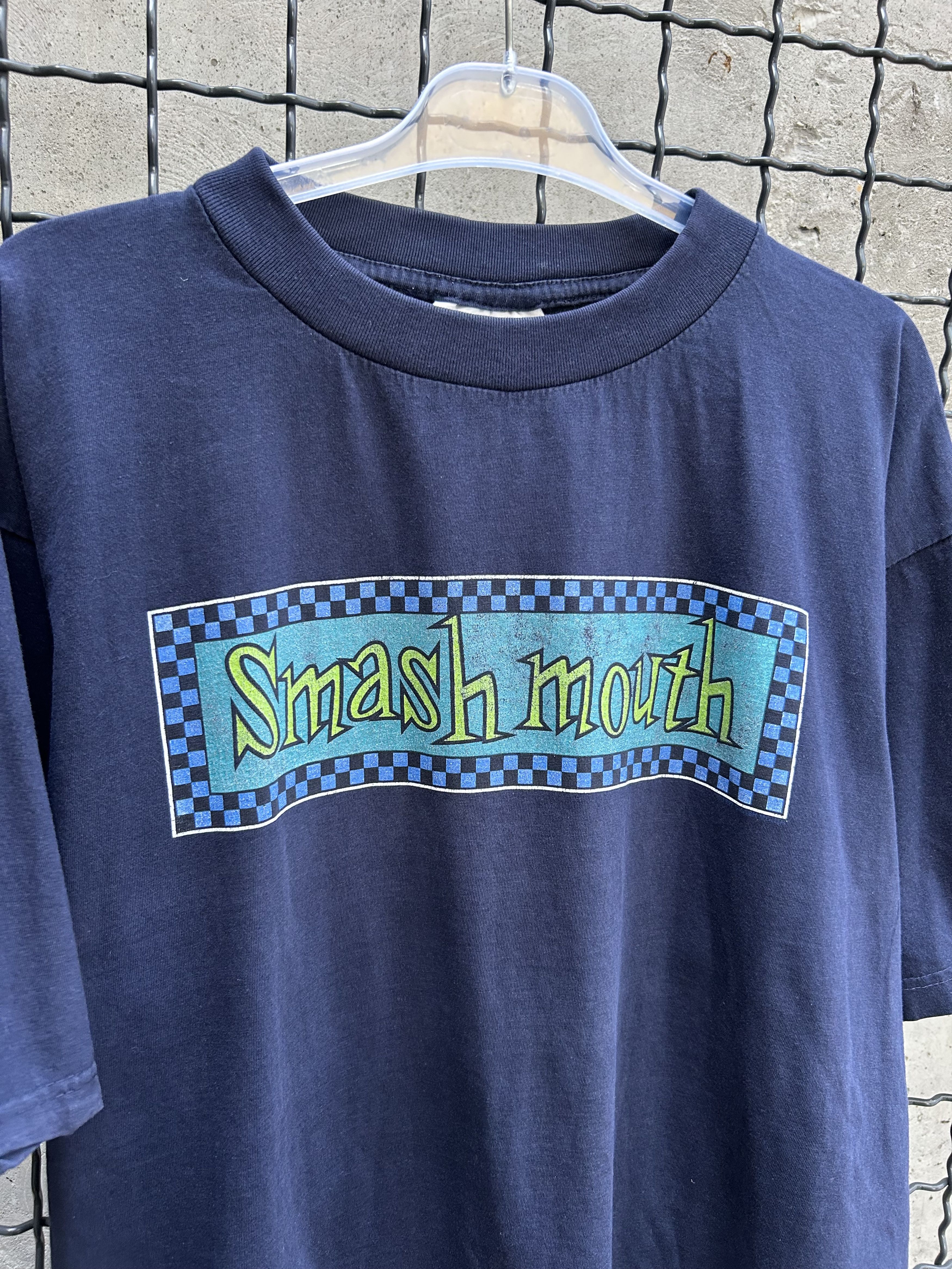 Band Tees Vintage 90s Smash Mouth Rock Band T-shirt Size US XL / EU 56 / 4 - 3 Thumbnail
