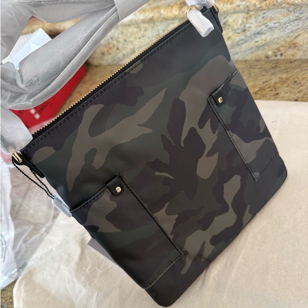 Marc Jacobs Marc Jacobs Preppy Swing Nylon Flat Crossbody Bag ~NWT~ Camo Size ONE SIZE - 5 Thumbnail