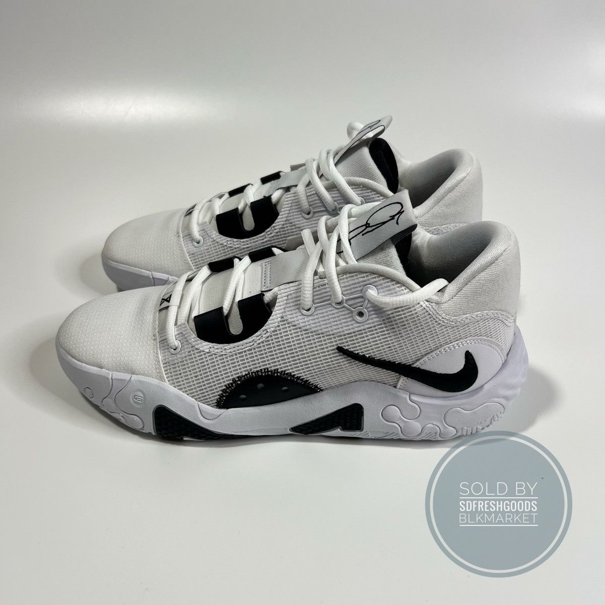 Nike Nike PG 6 TB Promo Basketball Shoes White Black 8.5 Size US 8.5 / EU 41-42 - 1 Thumbnail