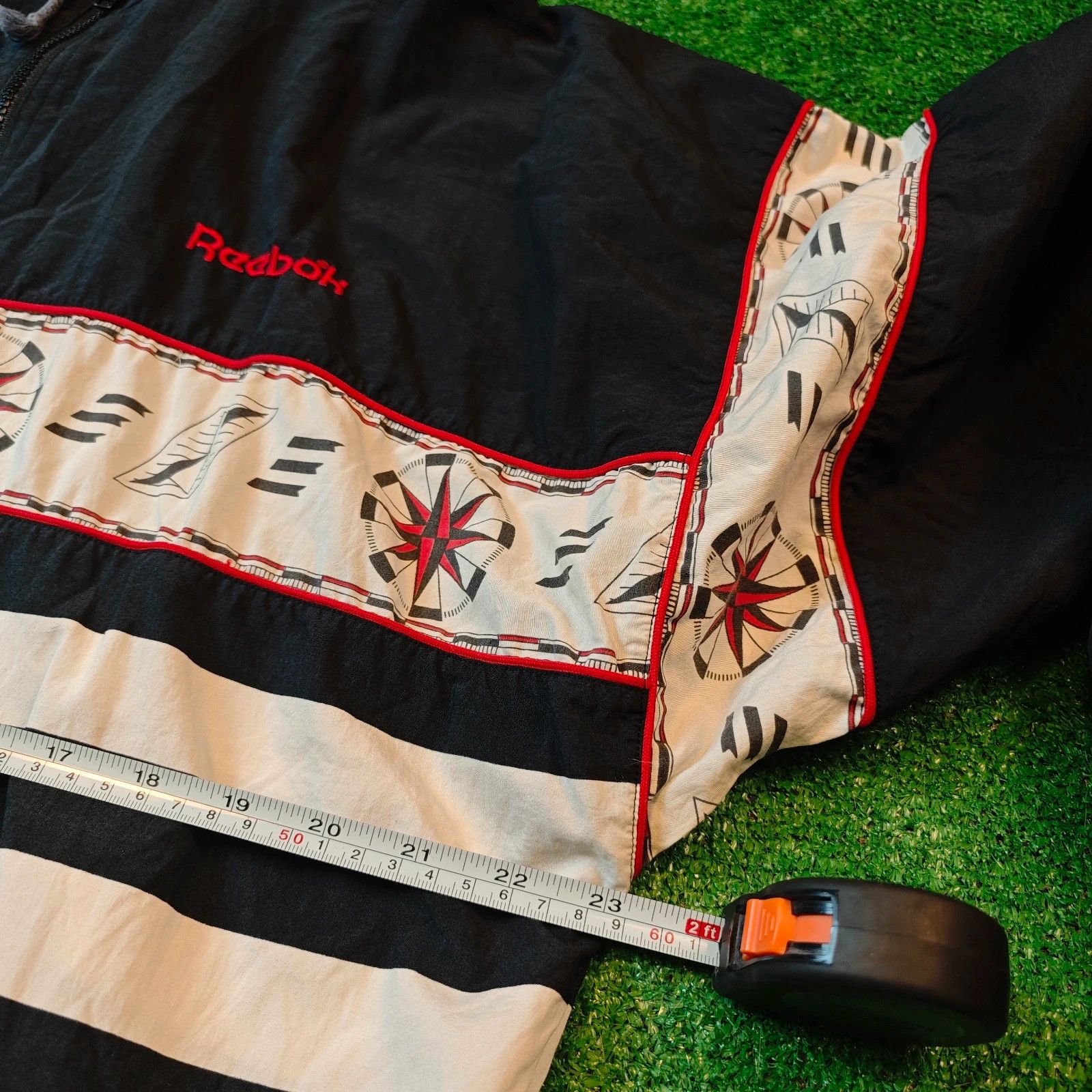 Reebok Vintage Reebok Jacket Mens Medium full zip striped Size US M / EU 48-50 / 2 - 13 Thumbnail