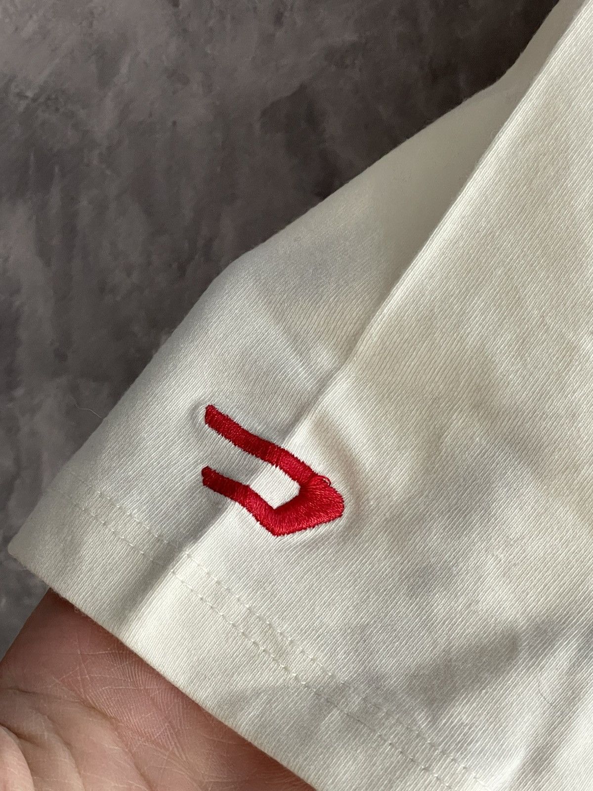 Diesel Vintage Diesel T-Shirt Big Logo Japanese Hype Rare Big Logo Size US L / EU 52-54 / 3 - 8 Thumbnail