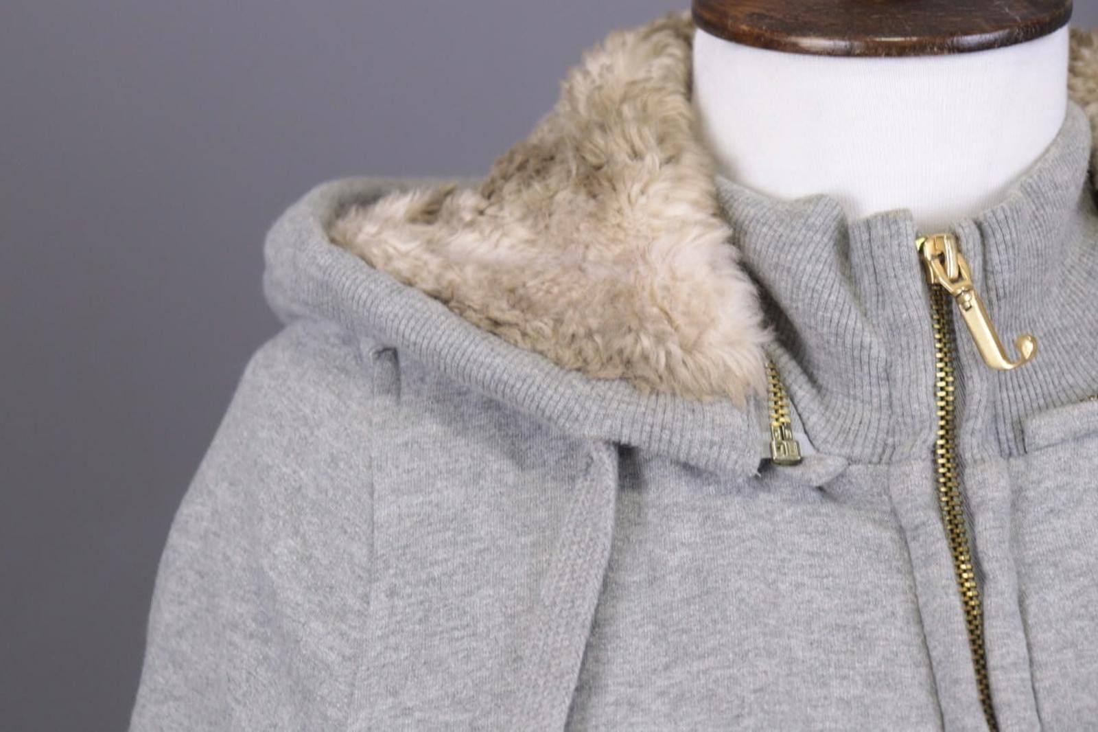 Juicy Couture Jeans Juicy Couture Los Angeles Gray Faux Fur Jacket Size M Size M / US 6-8 / IT 42-44 - 9 Thumbnail