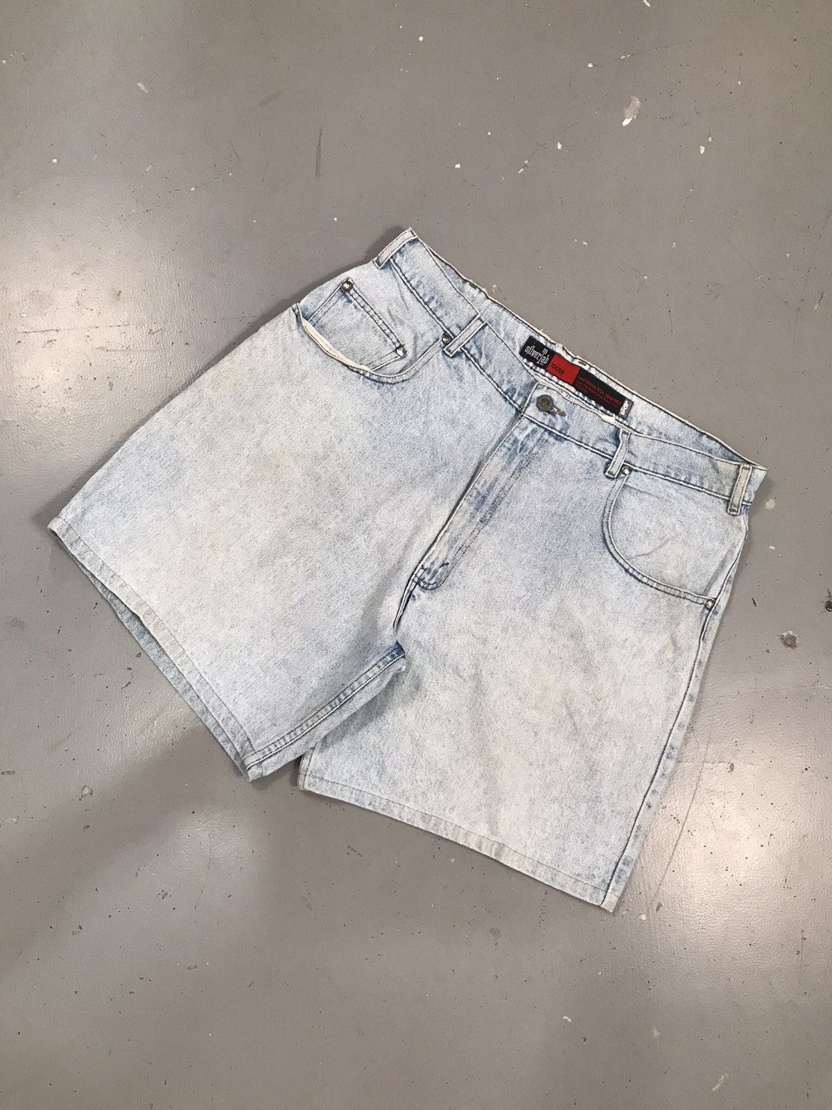 Levi's × Vintage Vintage Levi’s Strauss & co. silver tab jort Size US 38 / EU 54 - 3 Thumbnail