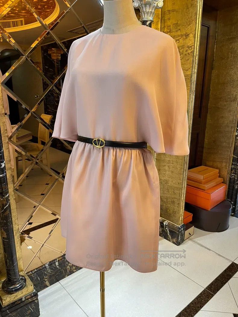 Valentino Valentino Classic cape dress Size M / US 6-8 / IT 42-44 - 2 Thumbnail