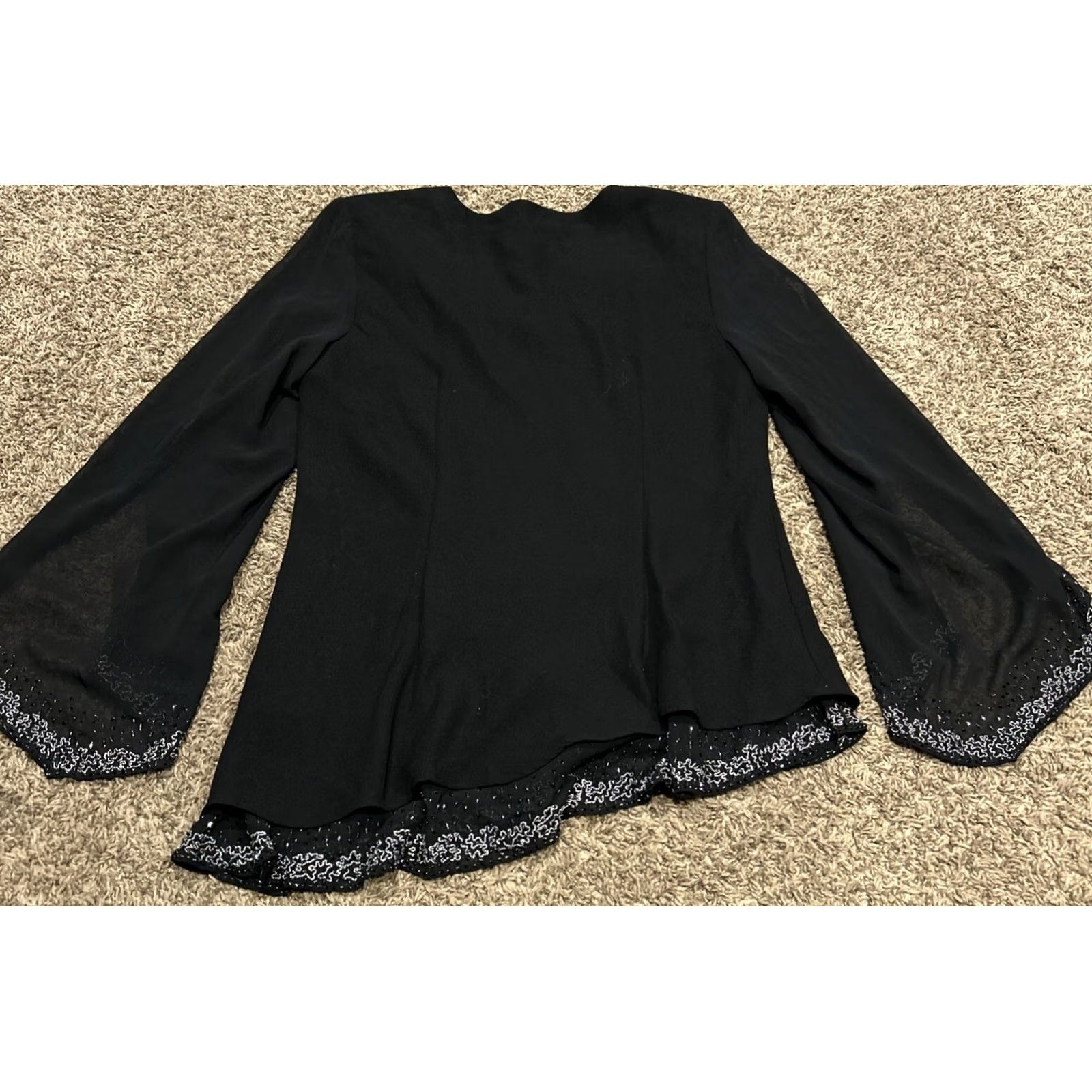 Vintage R&M Richards Blouse Tunic Women’s 12 Black Beaded Long Sleeve V-Neck Polyester Vintage: No (adjusted per rules?) Size XL / US 12-14 / IT 48-50 - 4 Thumbnail