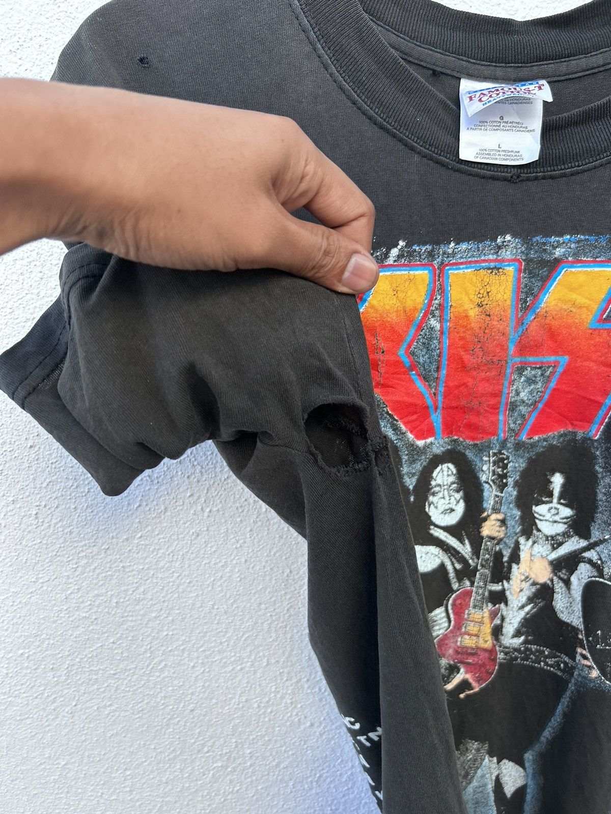 KISS Vintage Kiss Farewell Tour 2000 Distressed Tee Size US L / EU 52-54 / 3 - 5 Thumbnail