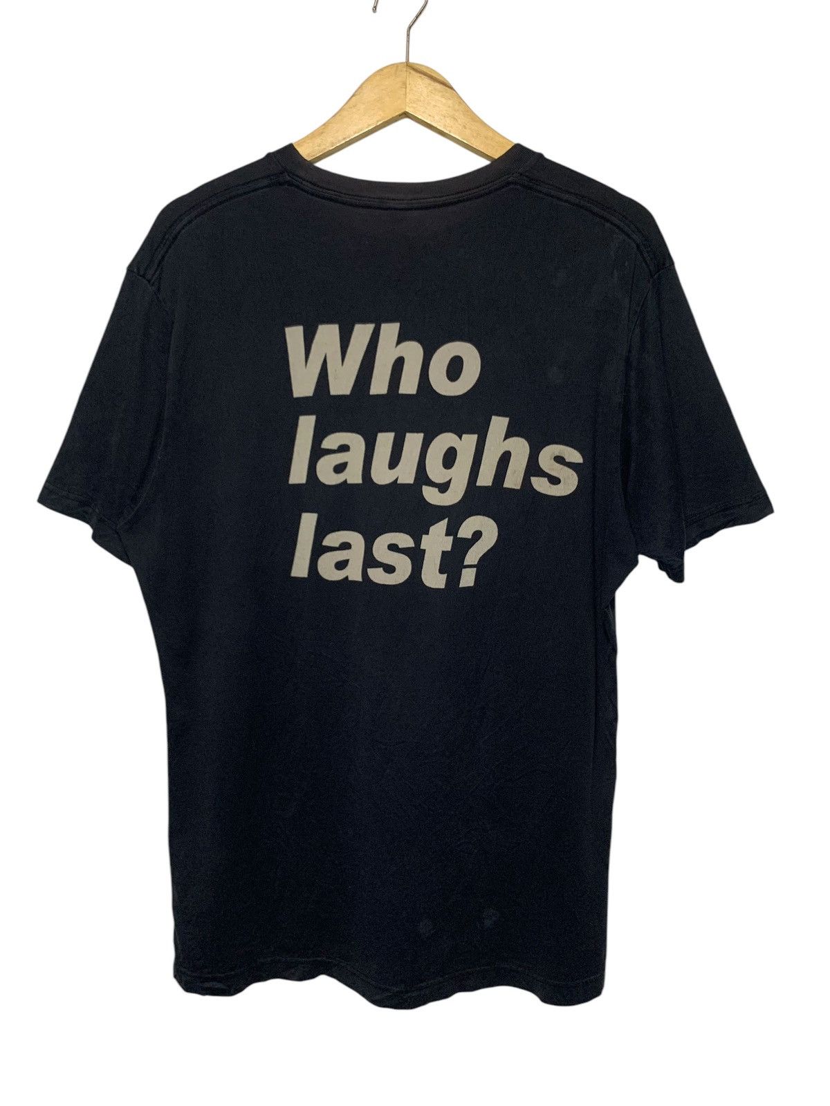 Band Tees Vintage Barbara kruger skeleton WHO LAUGH LAST? T shirt Size US L / EU 52-54 / 3 - 7 Thumbnail