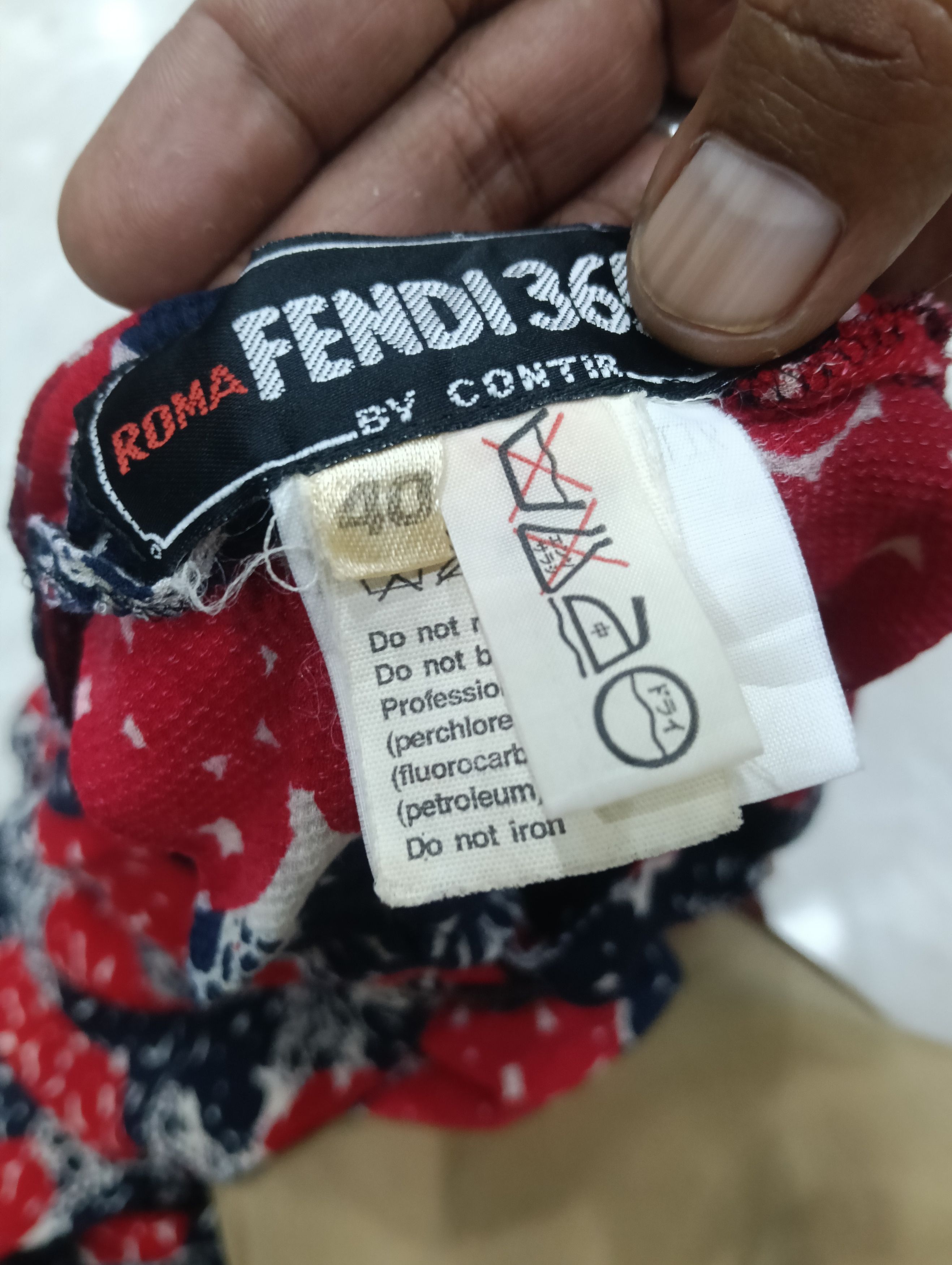 Fendi Vintage Fendi Like Cropped Top Size S / US 4 / IT 40 - 15 Thumbnail