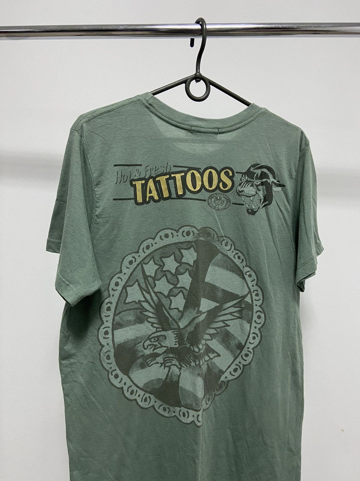 Ed Hardy × Vintage Ed Hardy T Shirt Vintage Big Logo Tattoos Pantera Size US XL / EU 56 / 4 - 4 Thumbnail