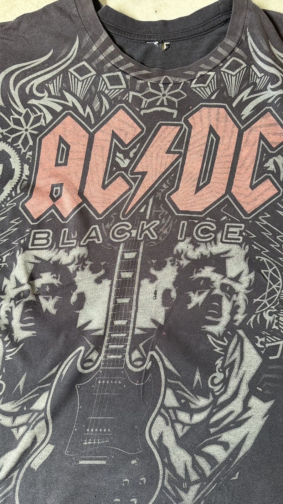 AC/DC VINTAGE ACDC OVERPRINT TEE Size US M / EU 48-50 / 2 - 2 Thumbnail