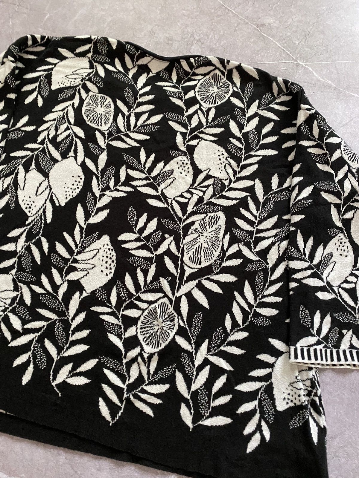 Designer × Gudrun Sjoden Rare Gudrun Sjoden Leinen Black Sweater Floral Print Size L Size L / US 10 / IT 46 - 15 Thumbnail