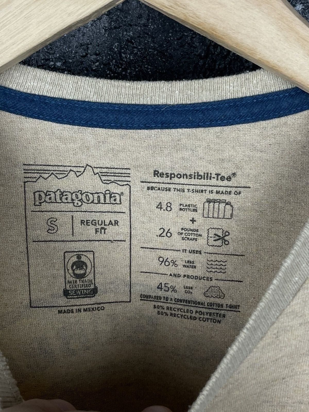 Patagonia Patagonia Big Logo T-Shirt Men’s Size S Size US S / EU 44-46 / 1 - 8 Thumbnail
