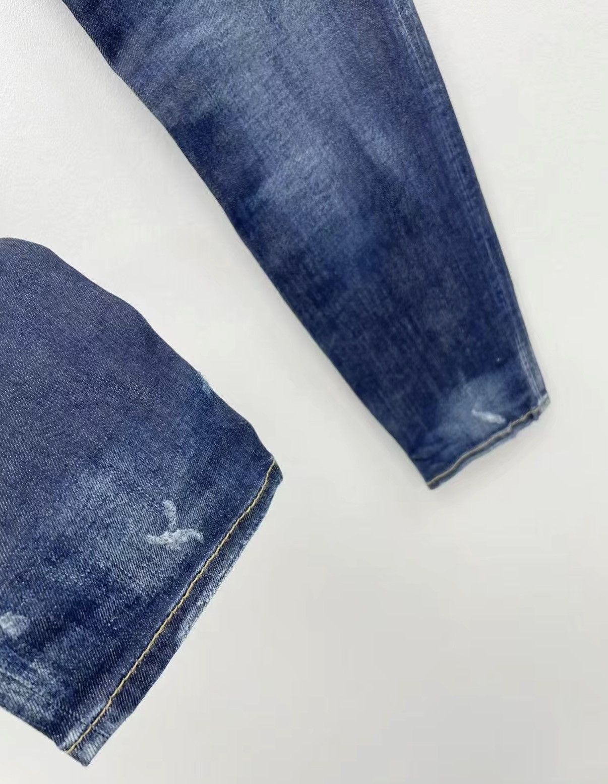 Dsquared2 DSQUARED2 (D2) Stretch Washed Slim Fit Jeans J30 Size US 28 / EU 44 - 8 Thumbnail